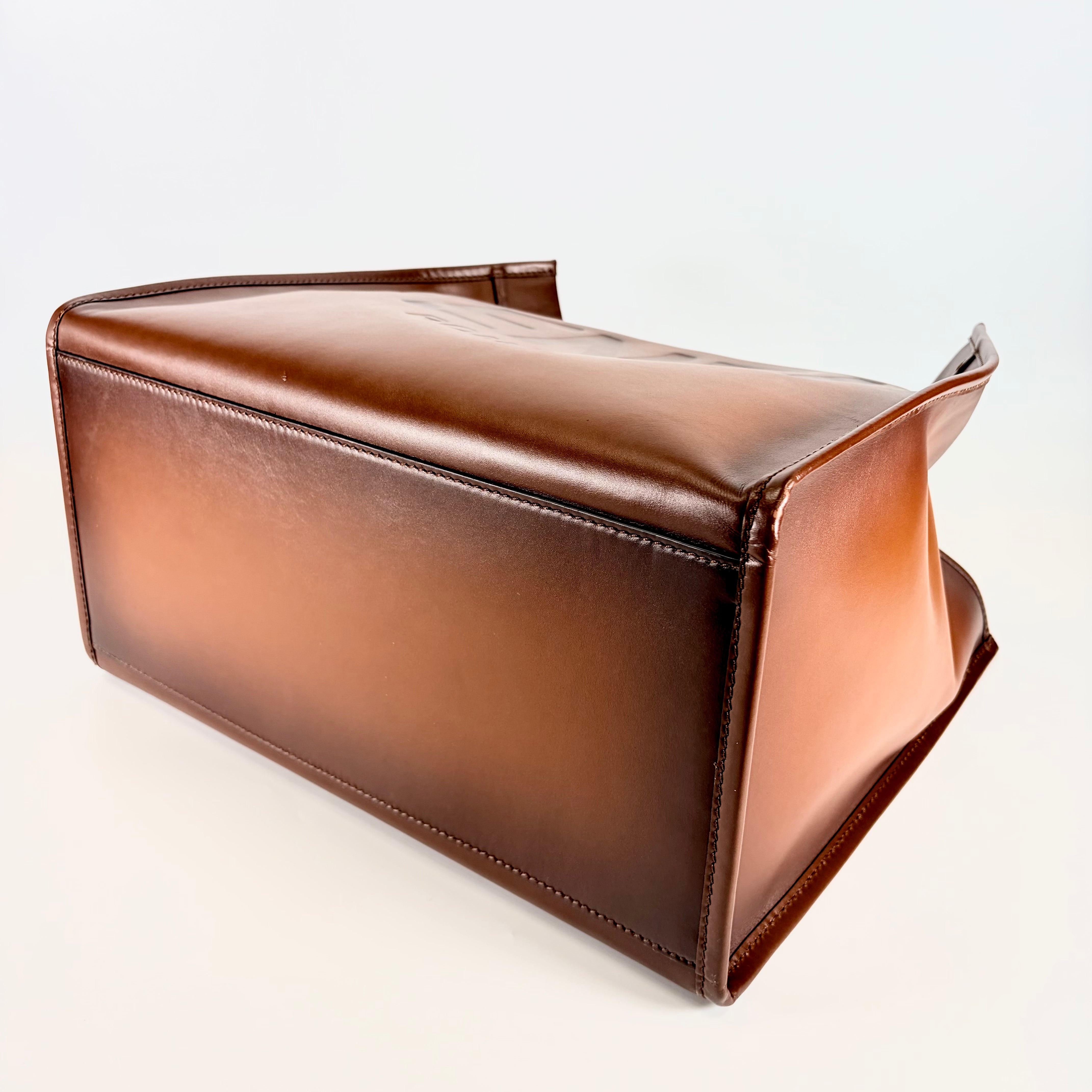 2604 secondhand FENDI Sunshine