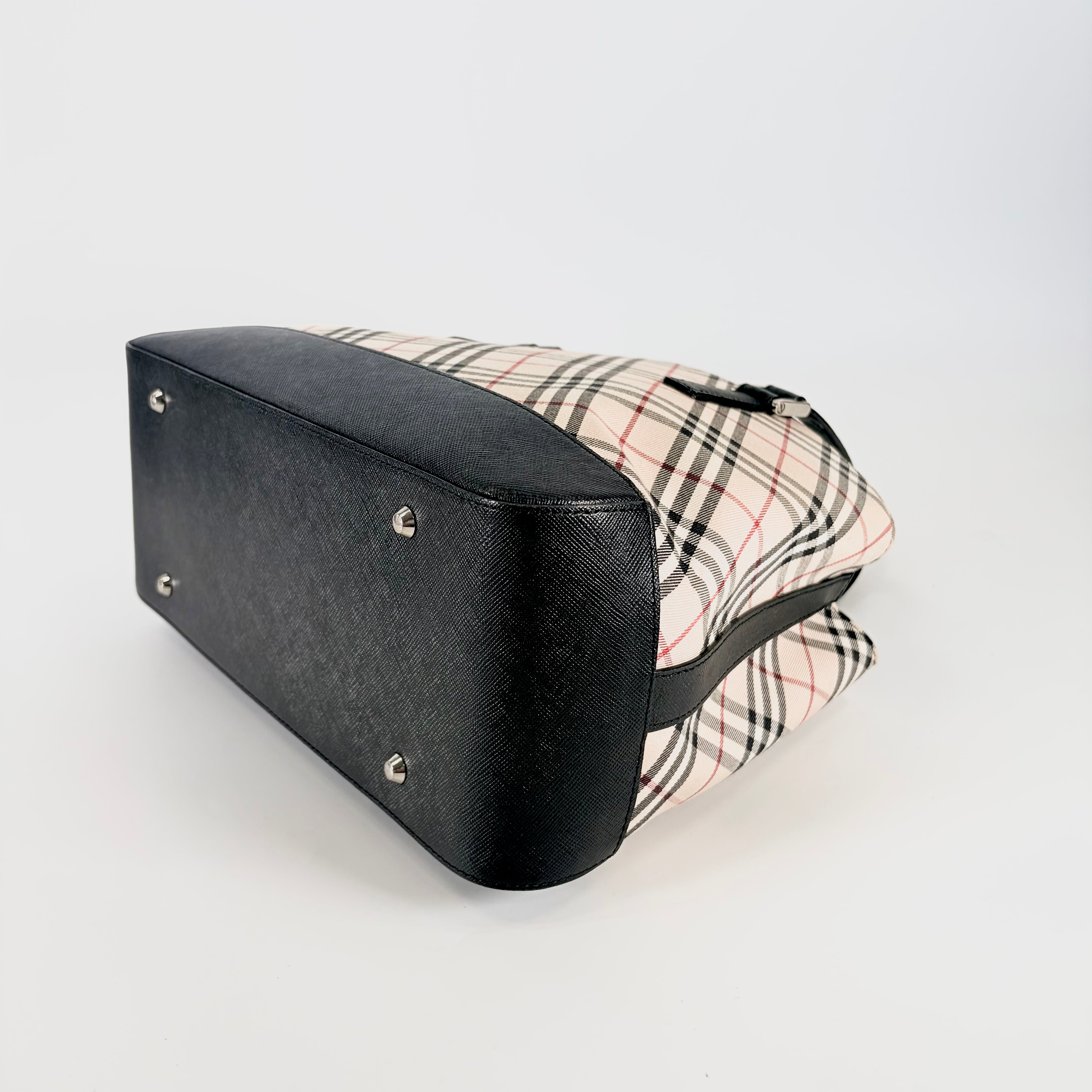2604 secondhand BURBERRY check hand bag