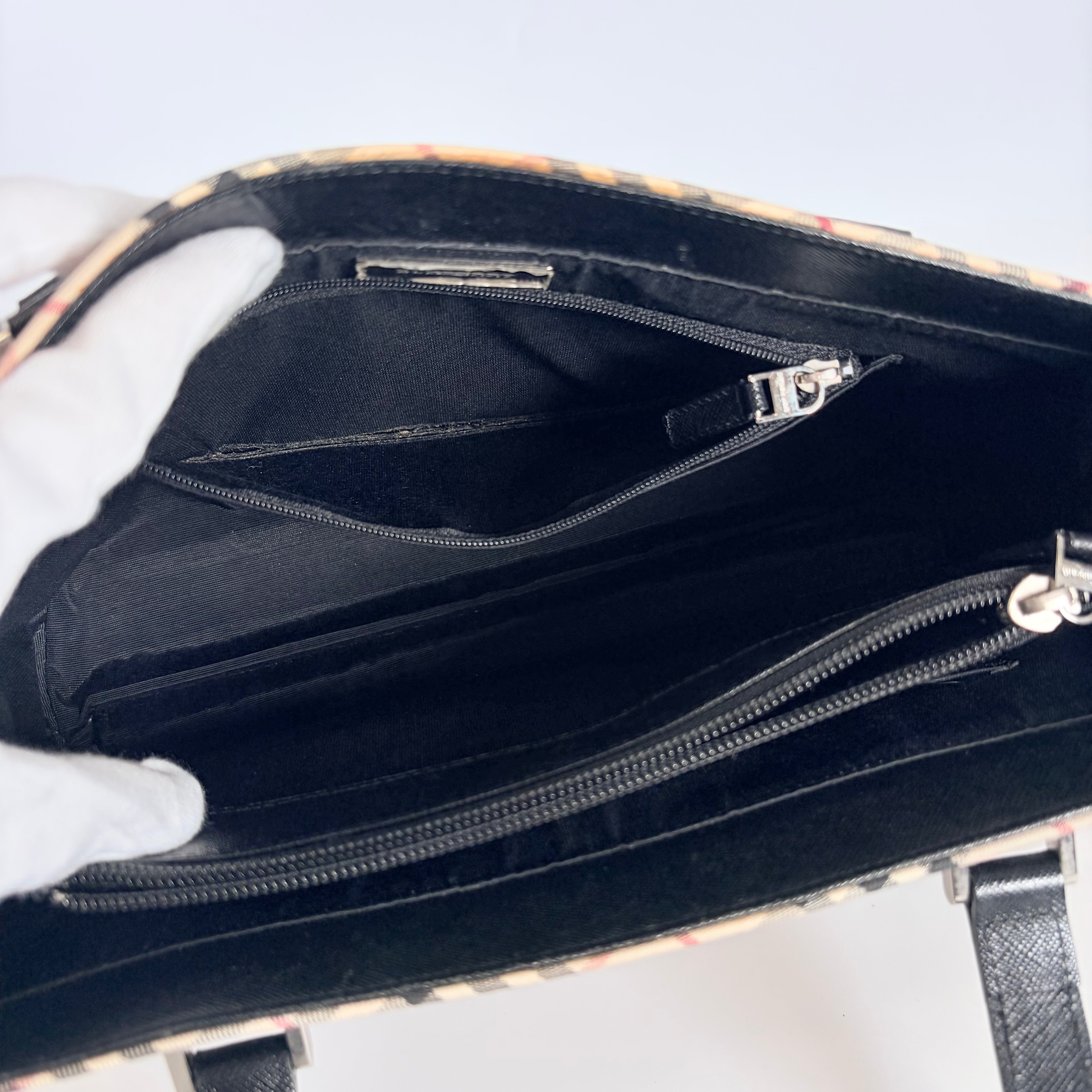 2604 secondhand BURBERRY check hand bag