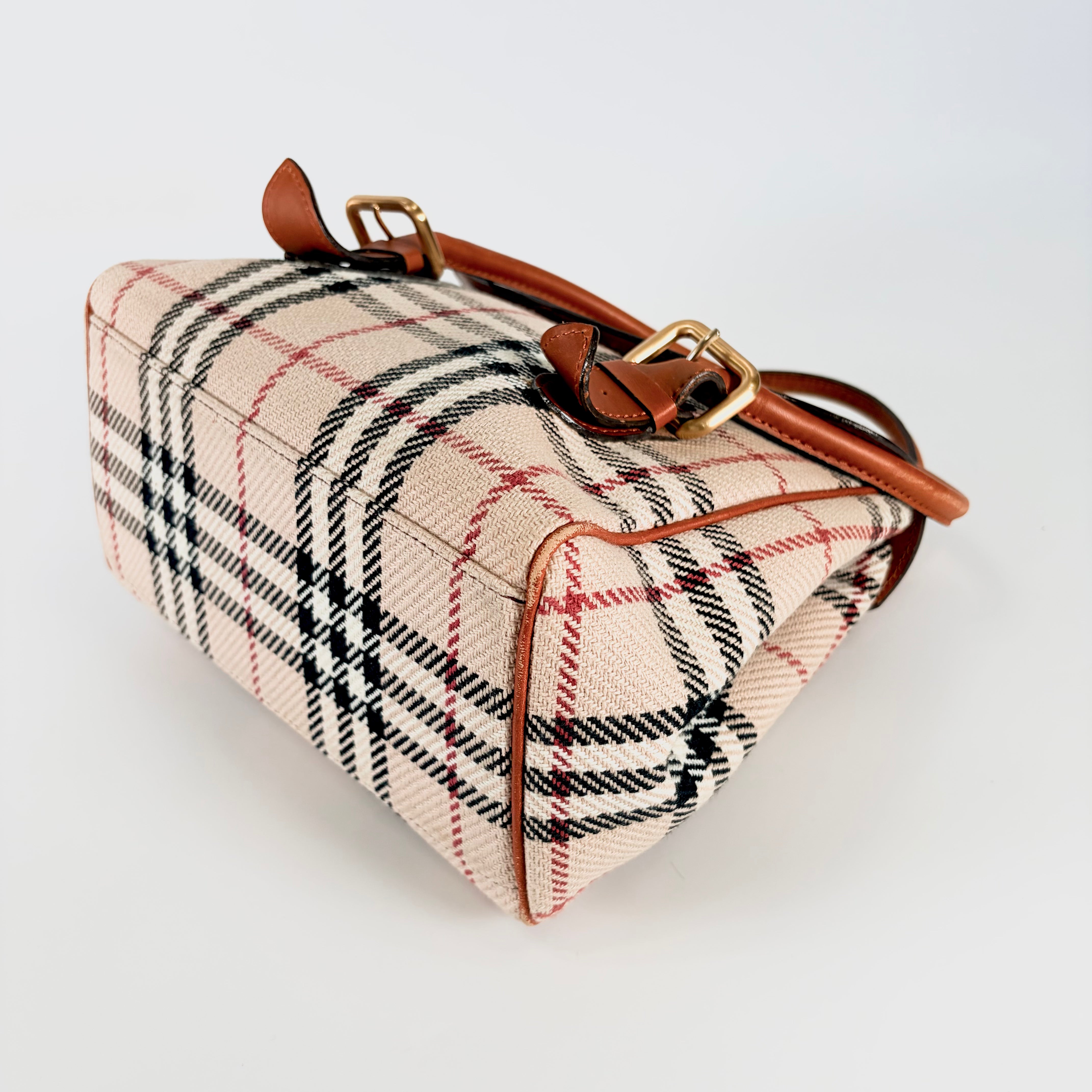 2604 secondhand BURBERRY Nova Check hand bag