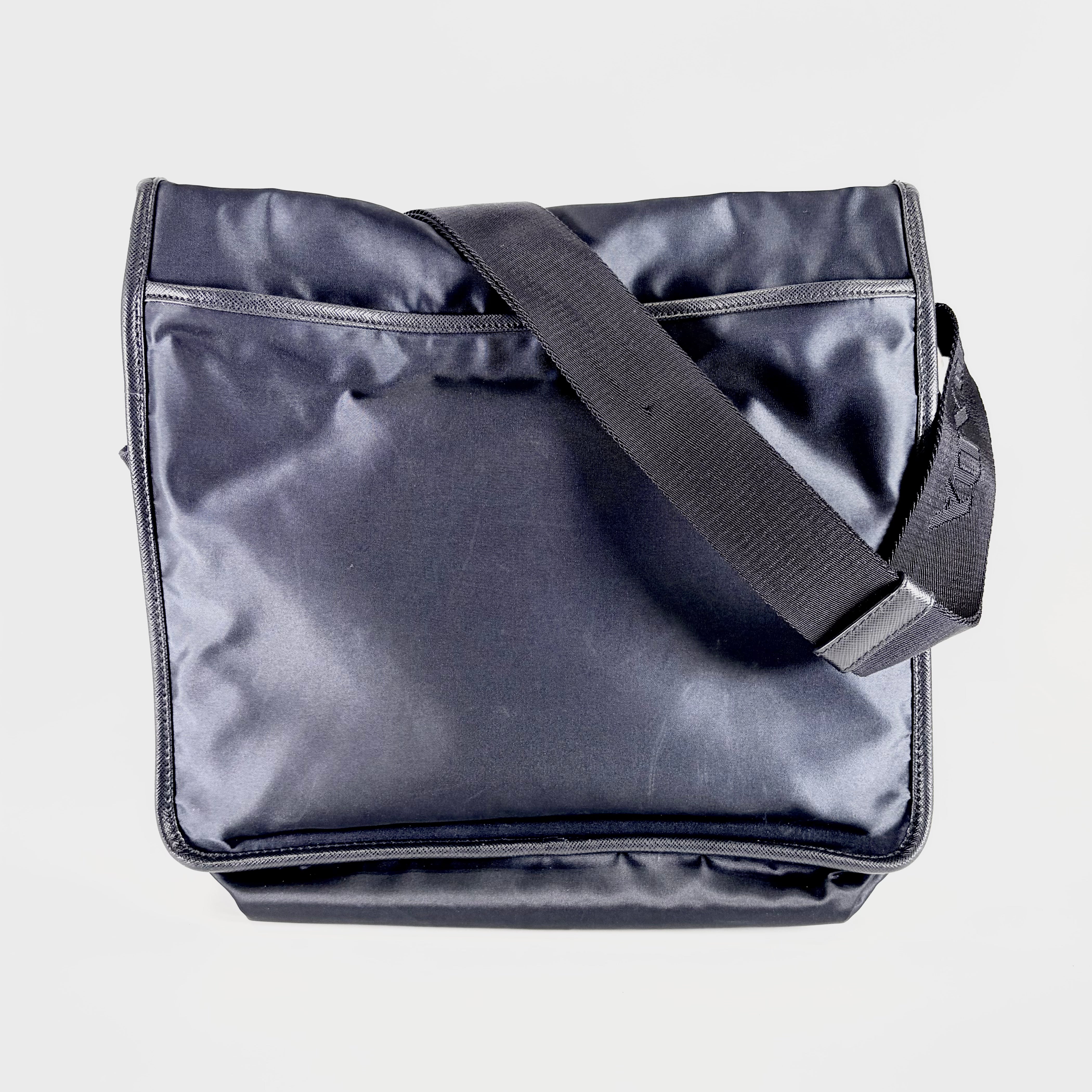 2604 secondhand PRADA Shoulder bag