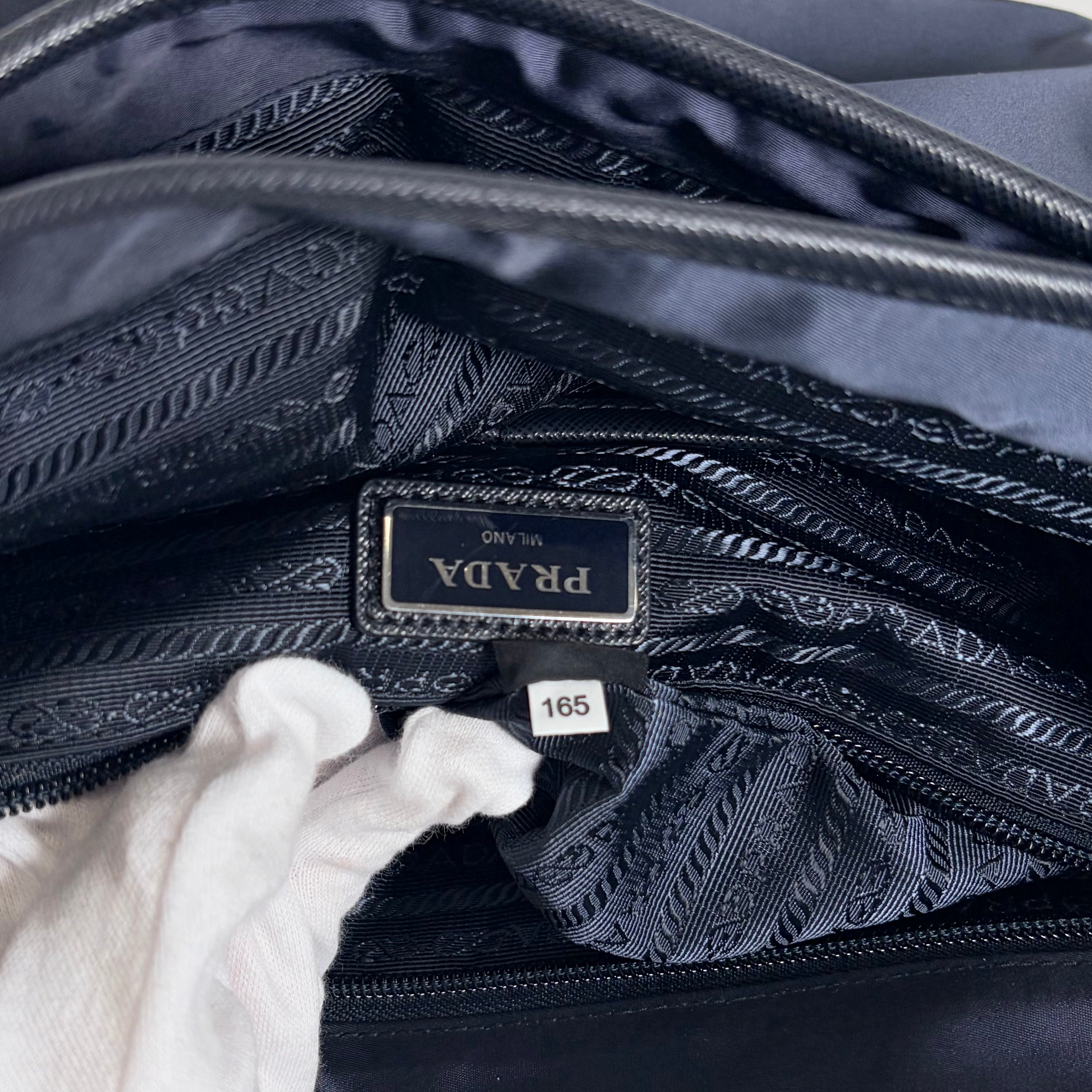 2604 secondhand PRADA Shoulder bag