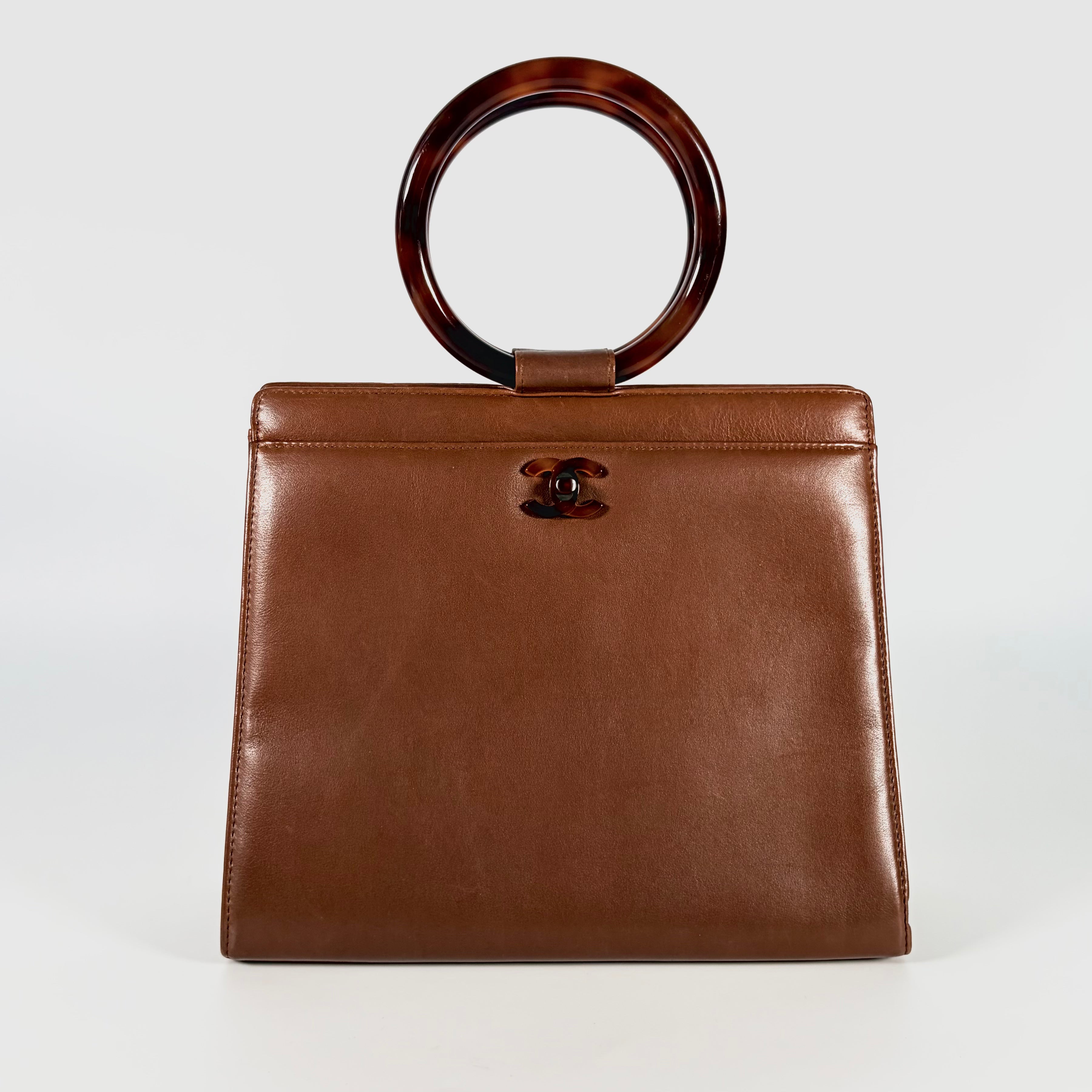 2605 secondhand CHANEL hand bag