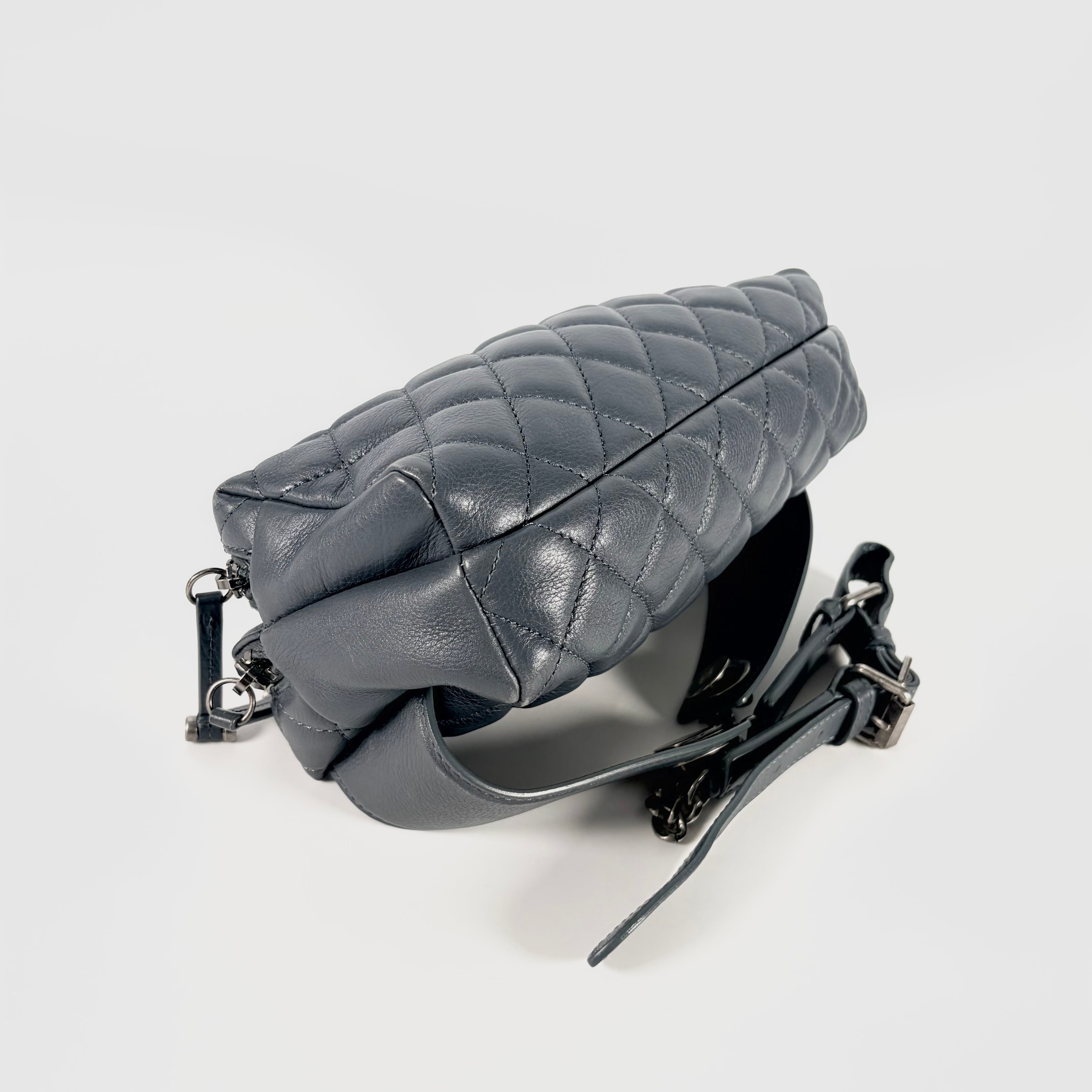 2604 secondhand CHANEL Matelasse Body Bag