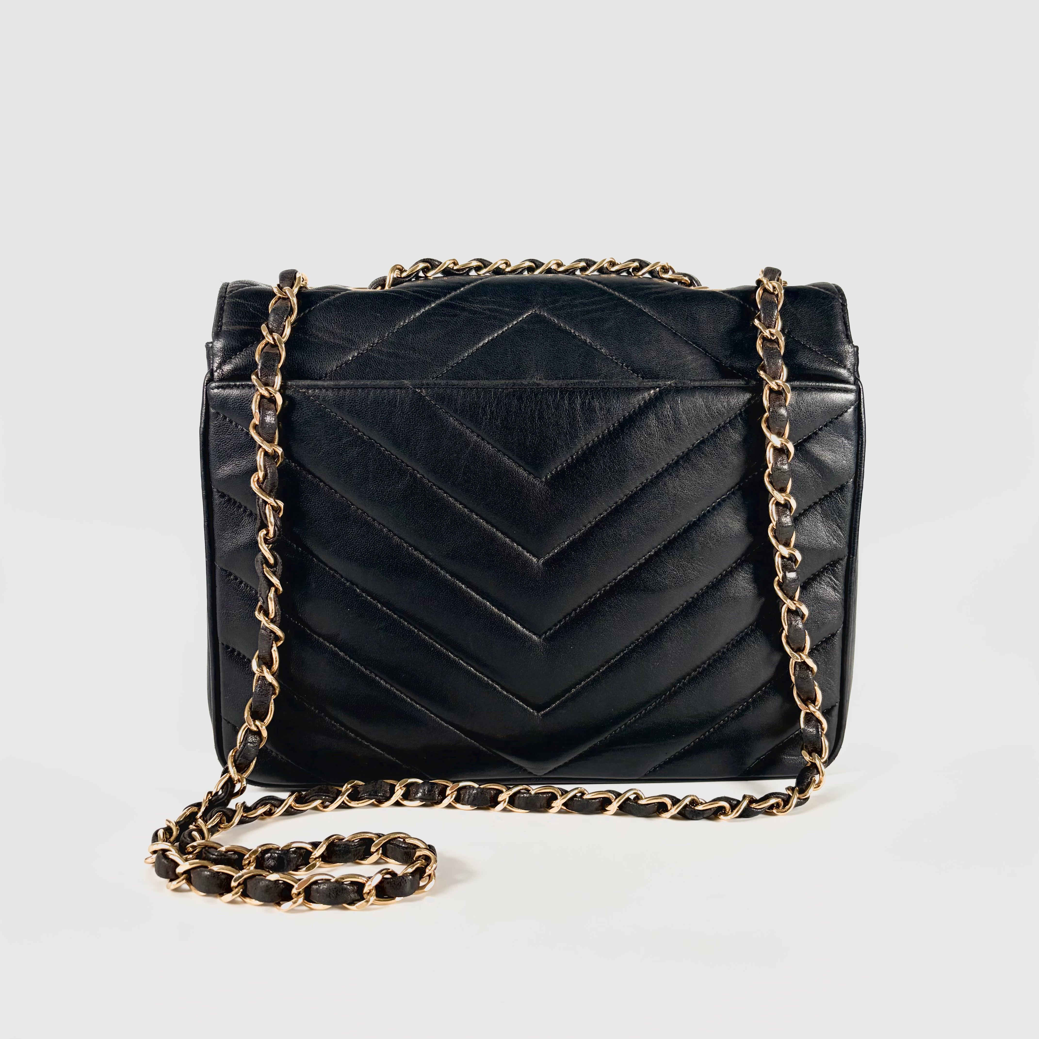 2605 secondhand CHANEL V stitch Shoulder bag