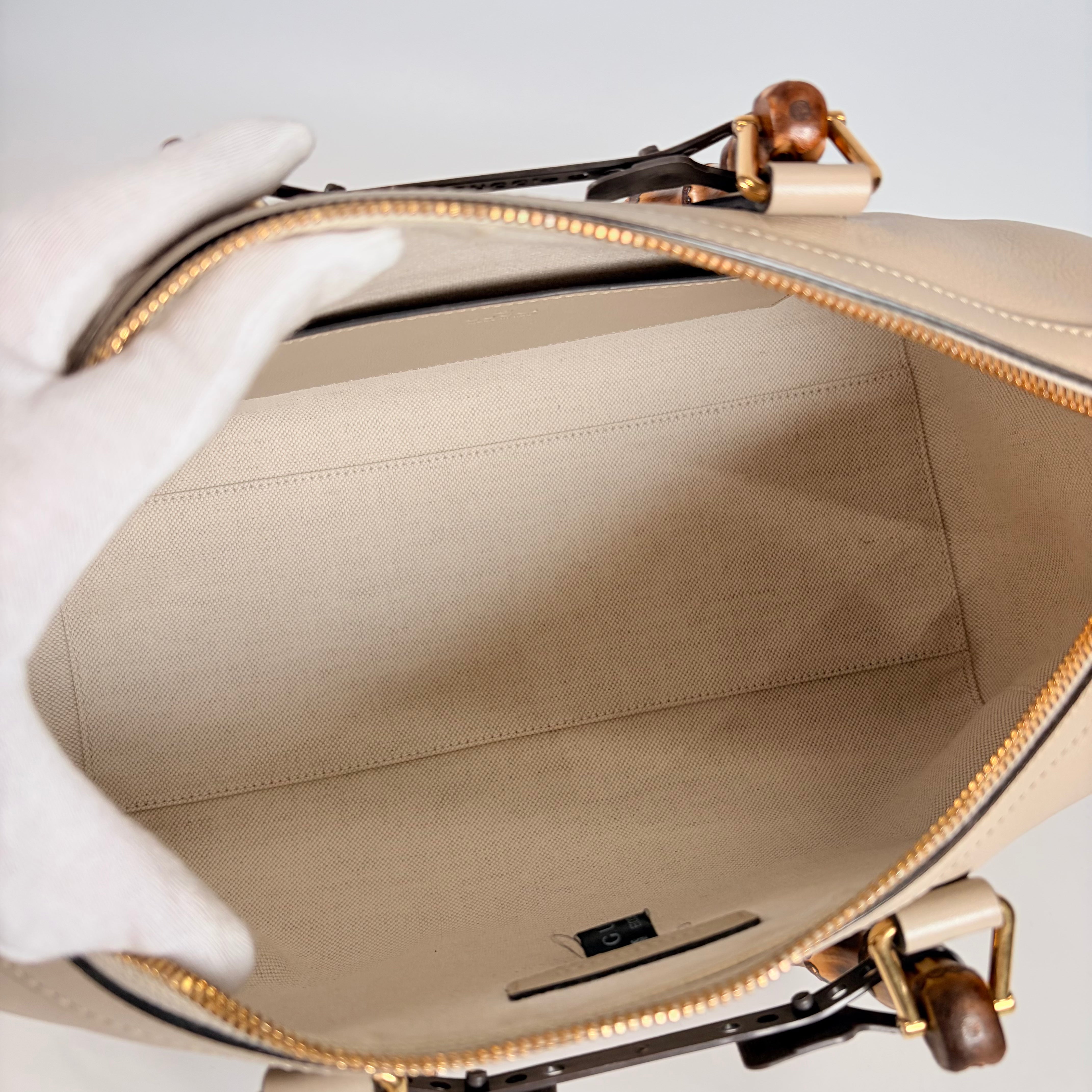 2605 secondhand GUCCI Bamboo 2Way bag