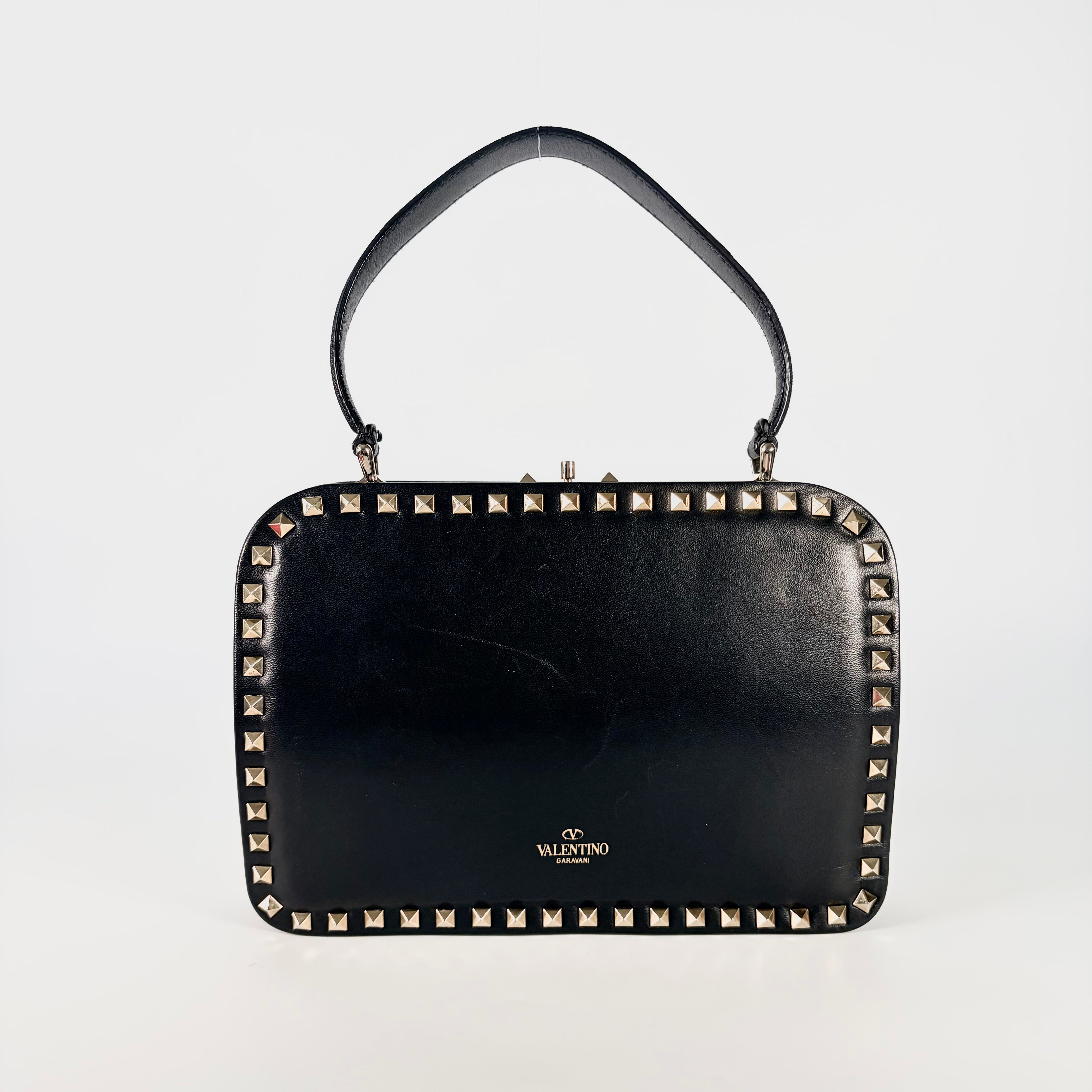 2605 secondhand VALENTINO beads hand black