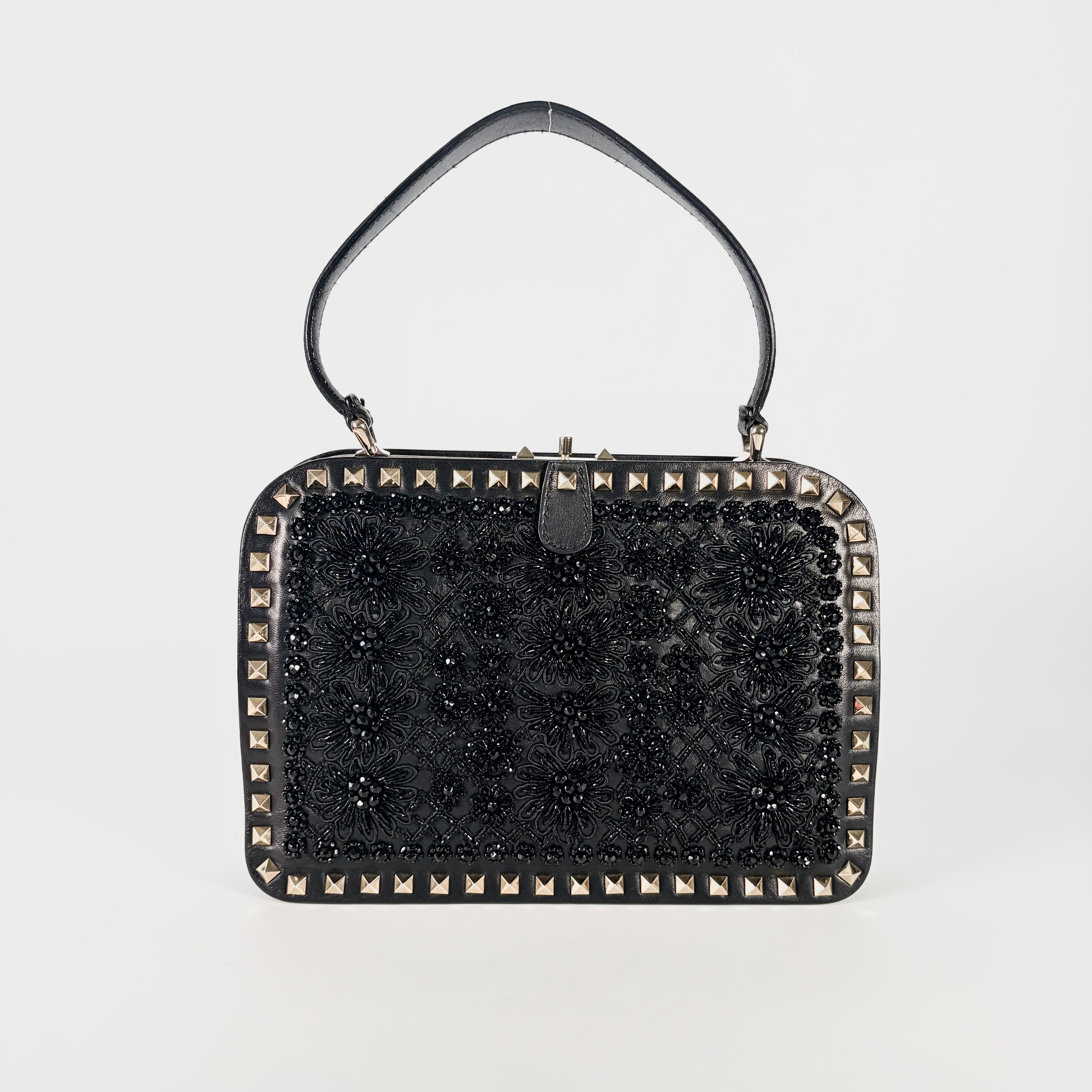 2605 secondhand VALENTINO beads hand black