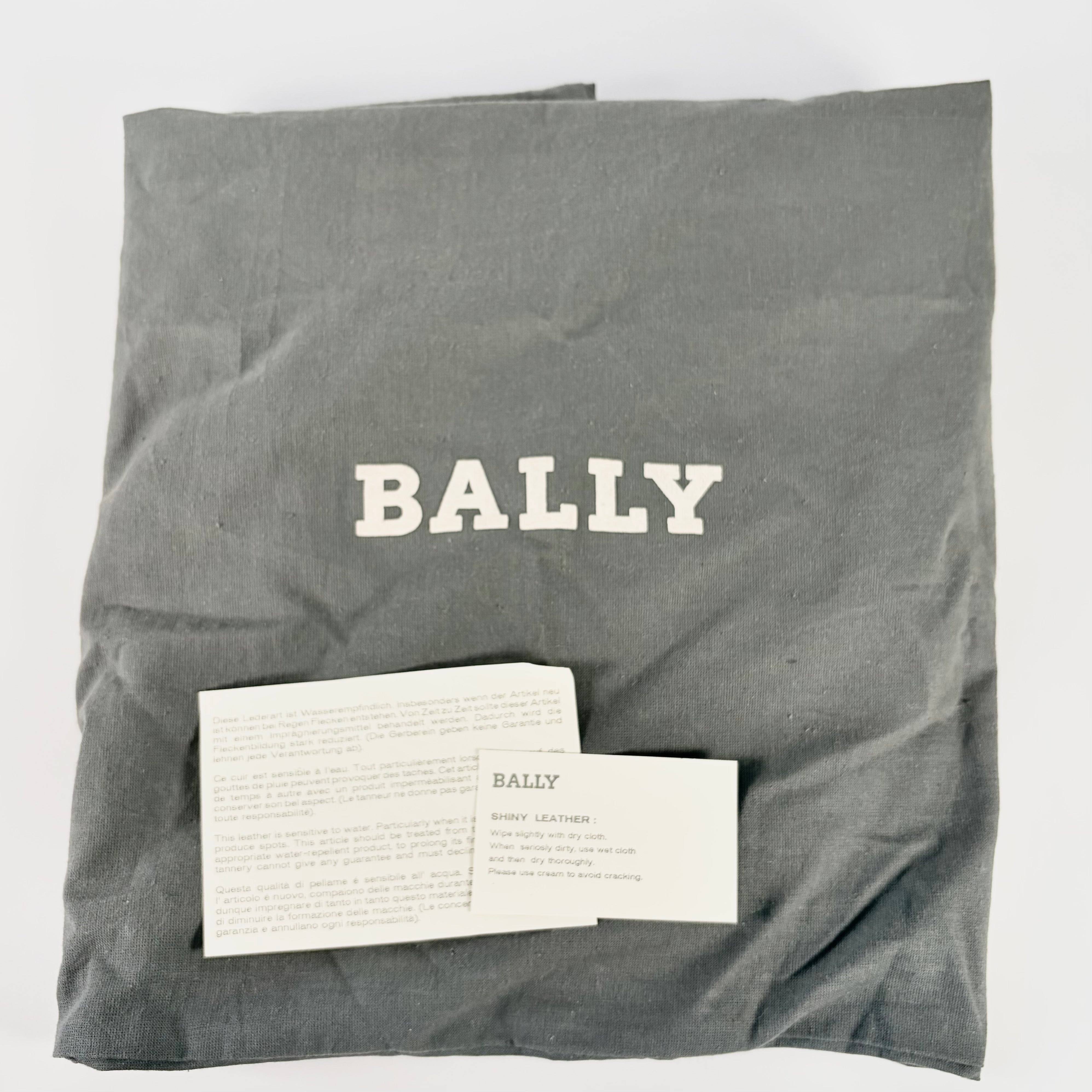 2605 secondhand BALLY business bag