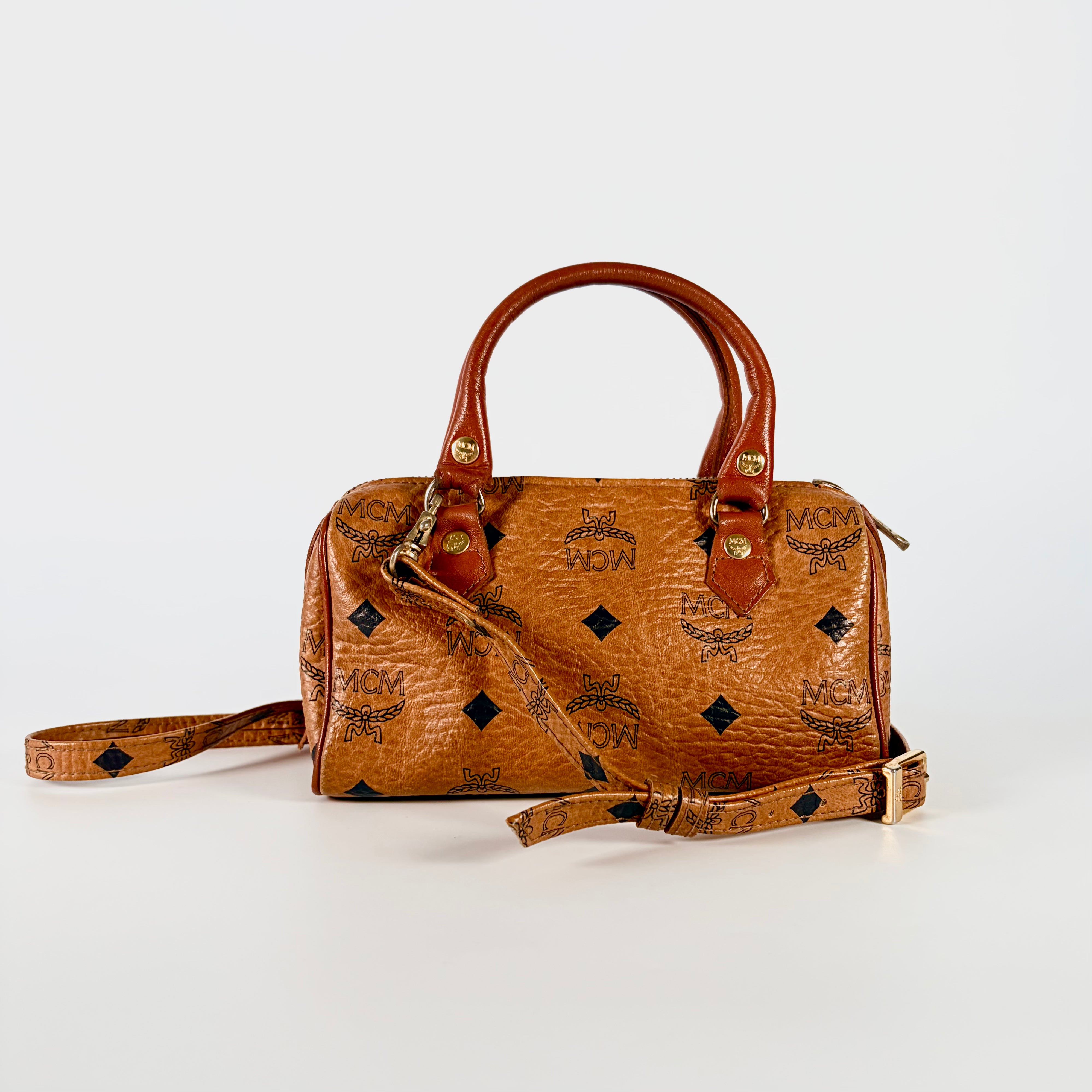 2605 secondhand MCM mini Shoulder bag