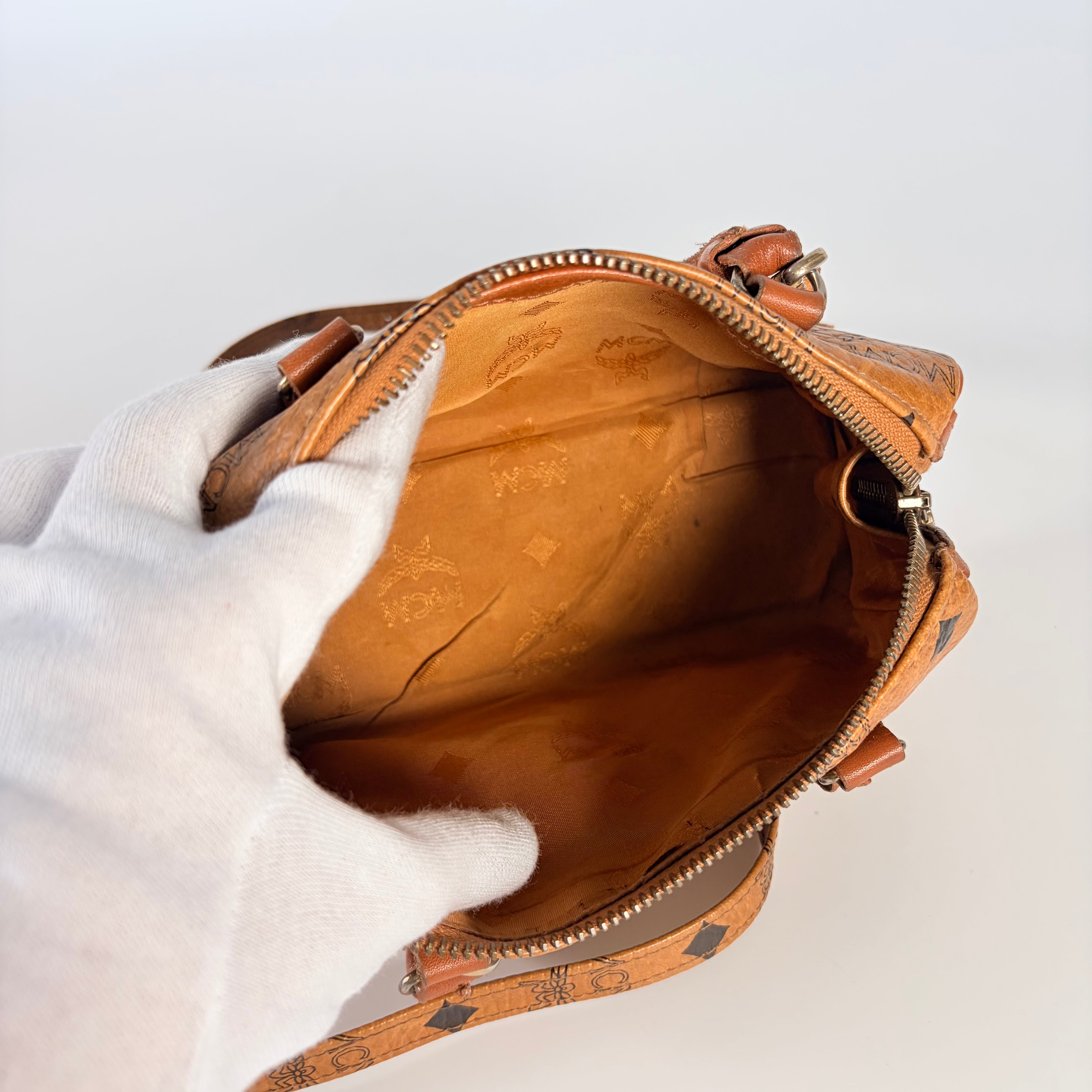2605 secondhand MCM mini Shoulder bag