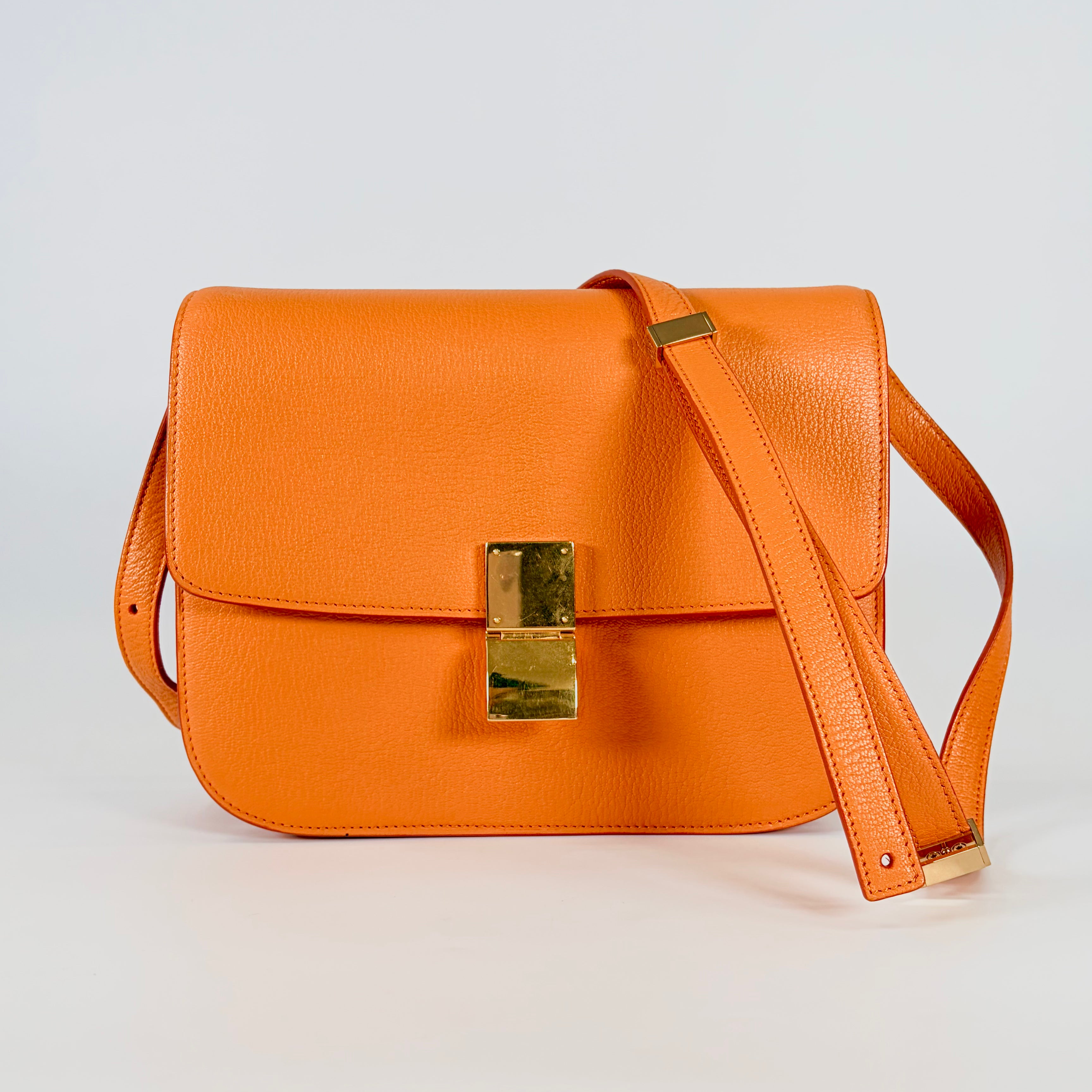 2605 secondhand CELINE Shoulder bag / Crossbody Bag Classic box