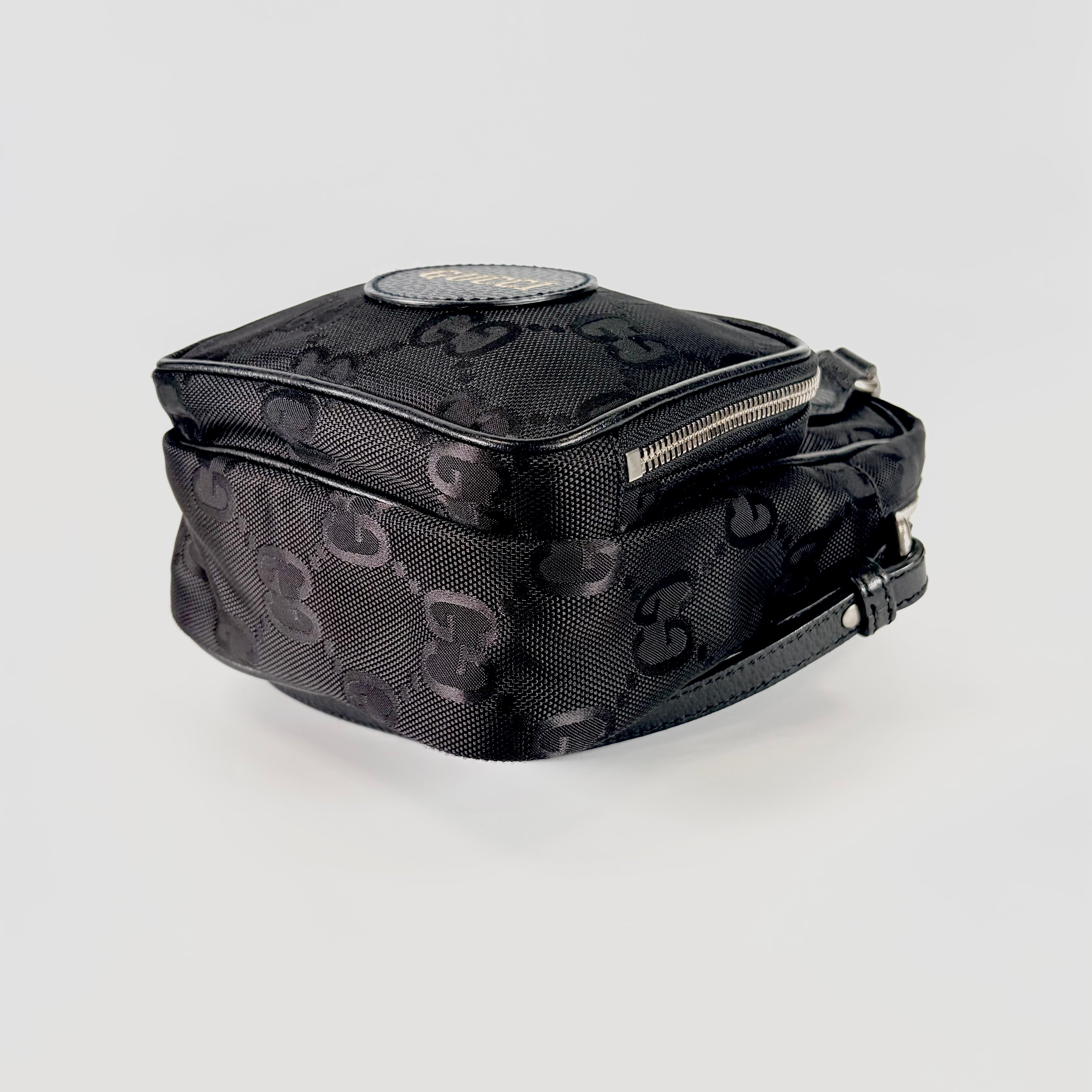 2605 secondhand GUCCI GG canvas Off the Grid 2WAY bag canvas × leather black 625850