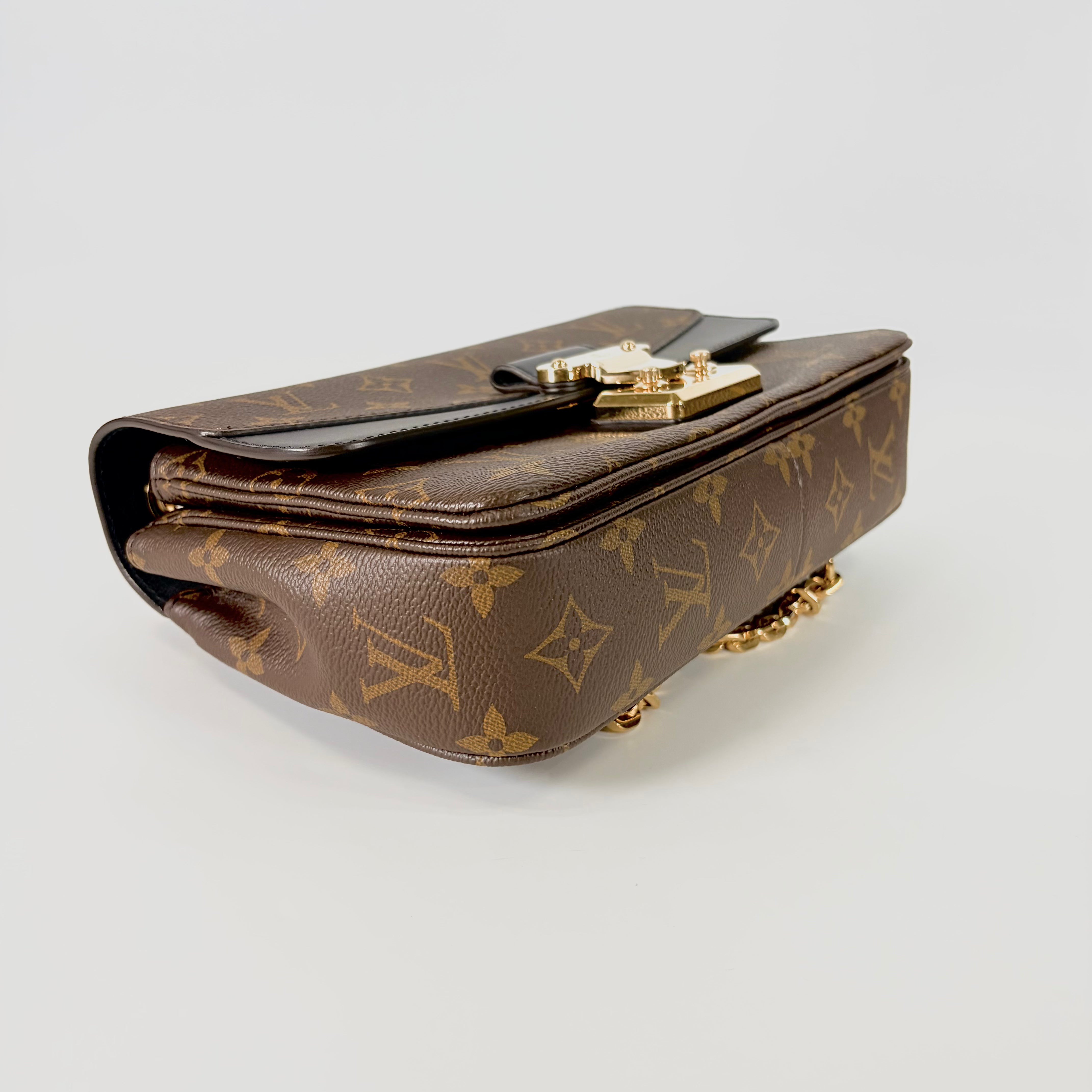 2605 secondhand LV Sack Maru M46126 black