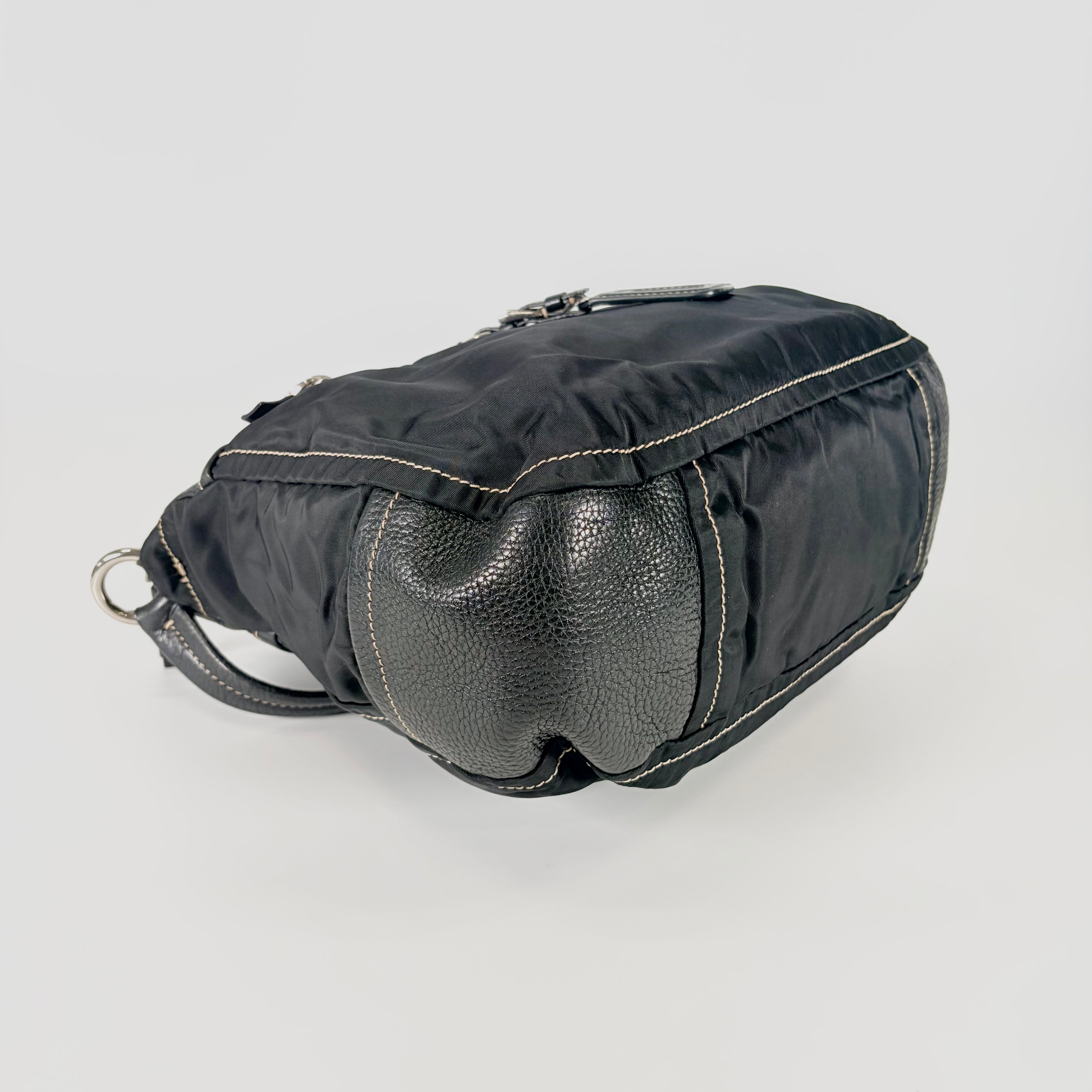 2605 secondhand PRADA One shoulder bag nylon leather NERO