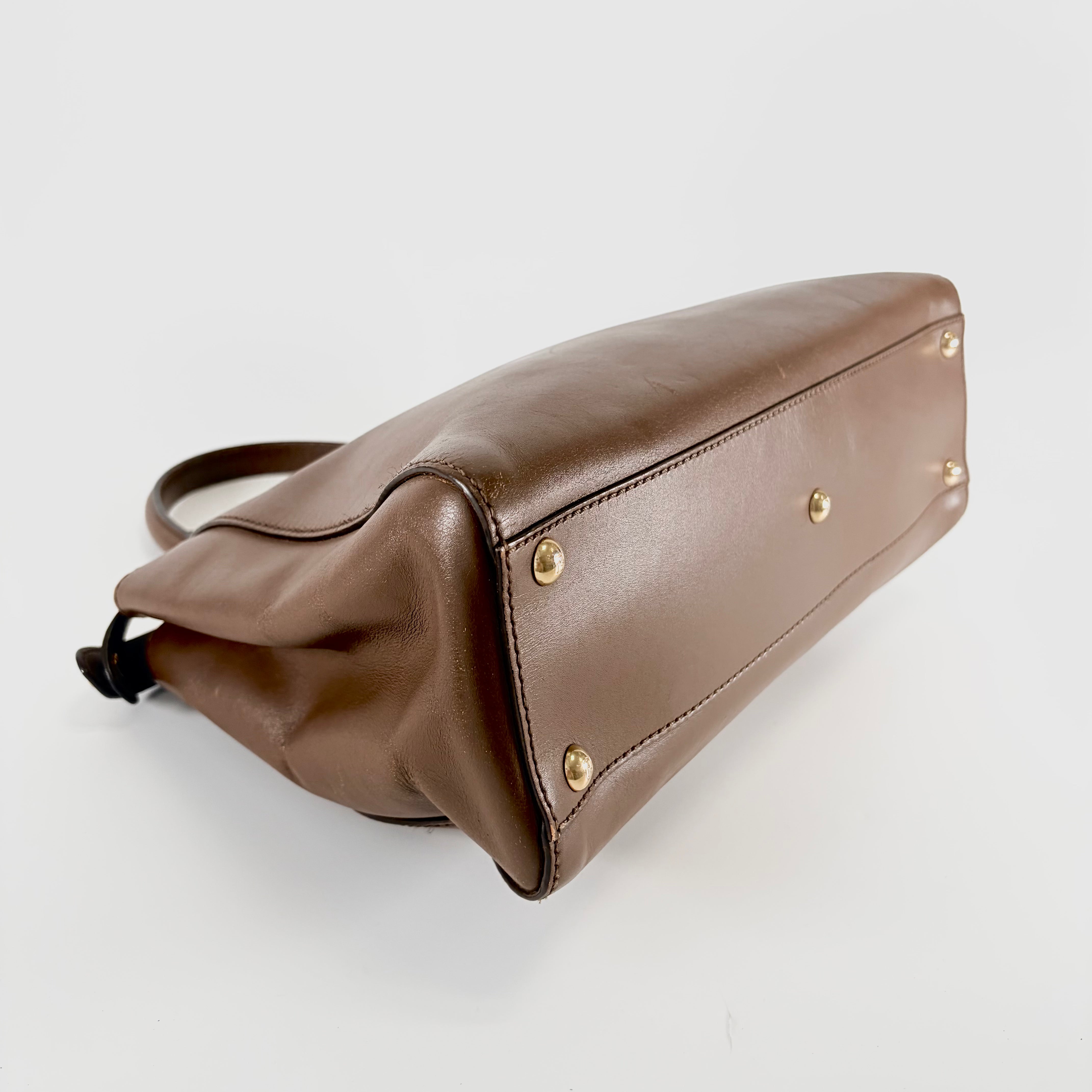 2605 secondhand FENDI Peekaboo 2way bag + 〇