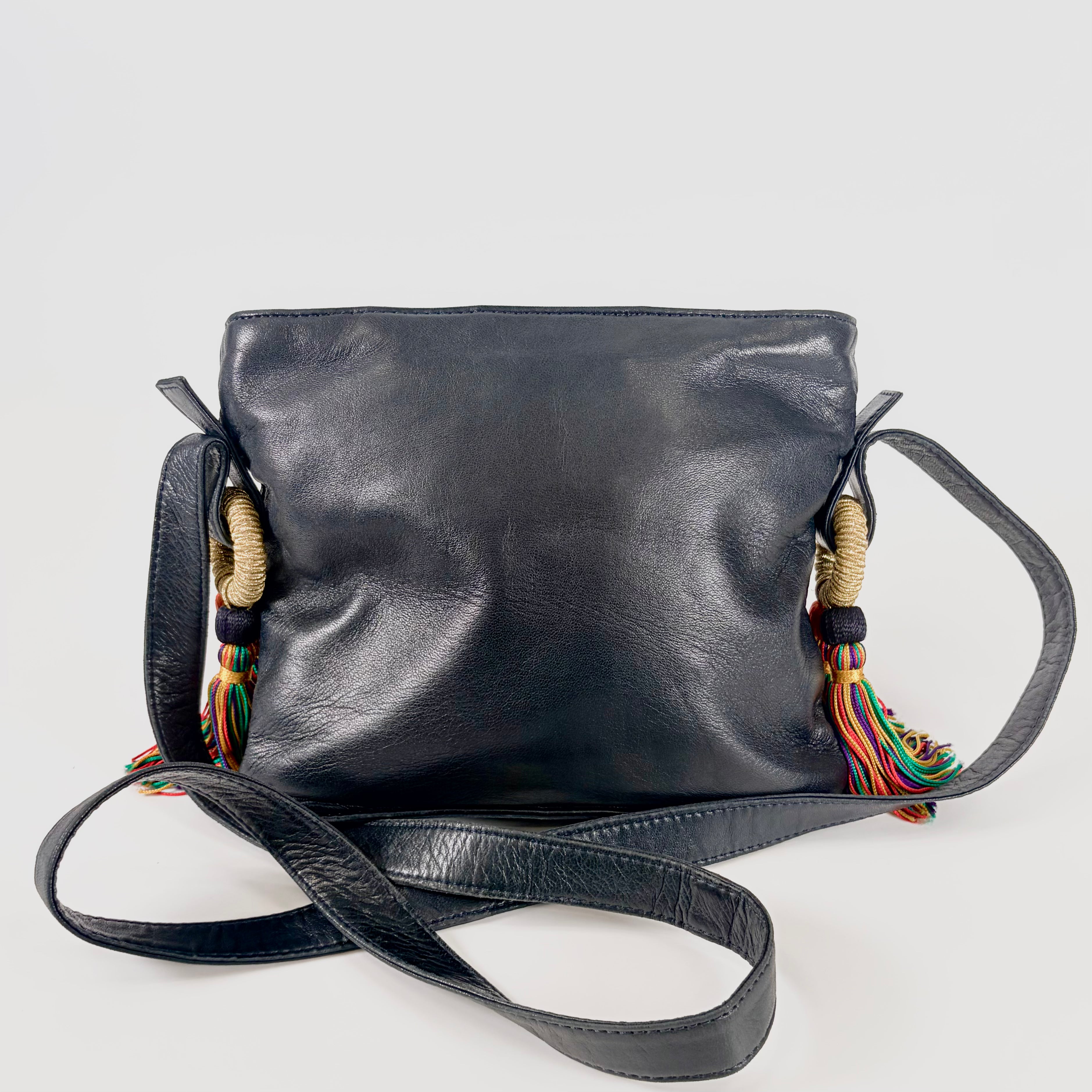 2604 secondhand LOEWE Shoulder bag / Crossbody Bag