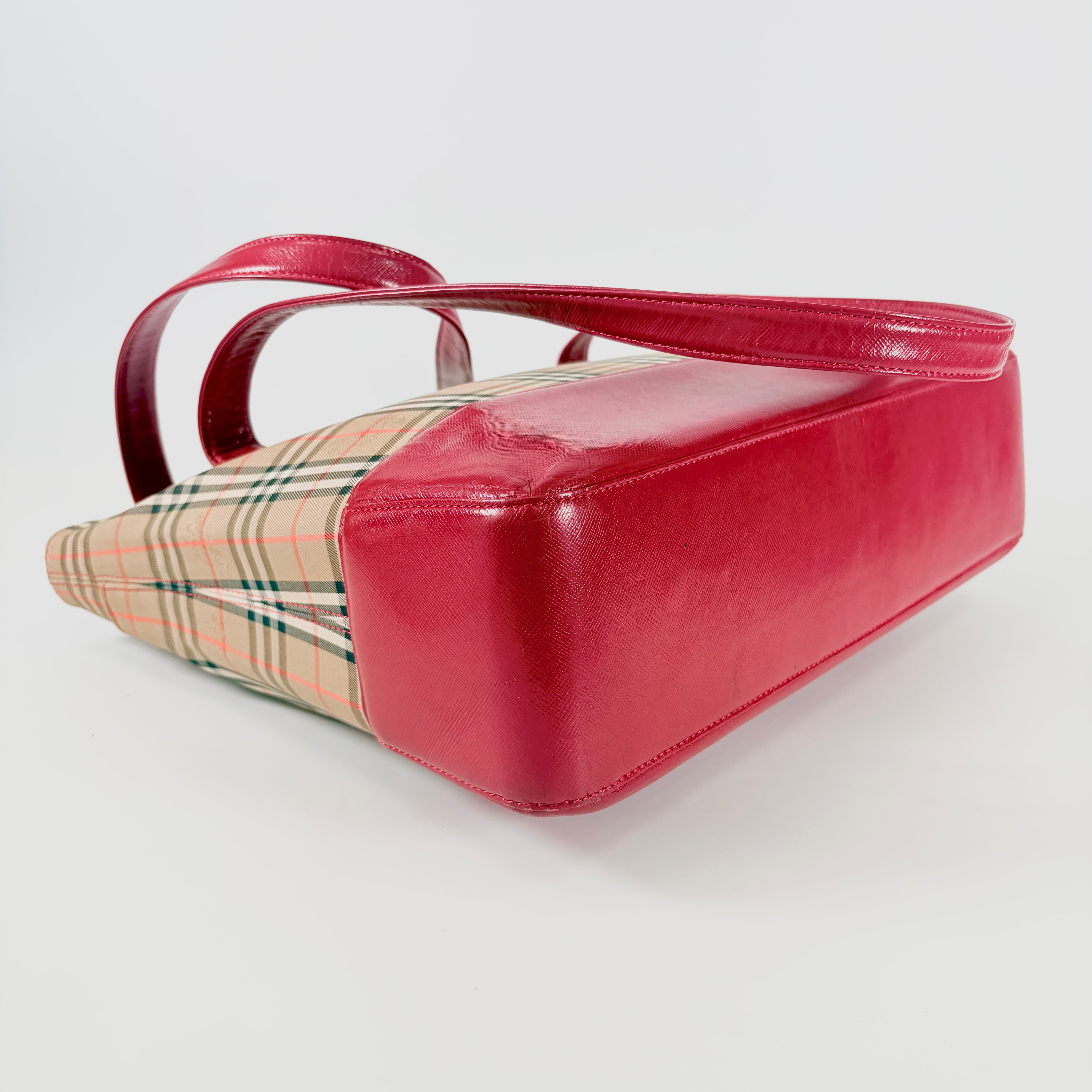 2605 secondhand BURBERRY shadow hose check Tote Bag Red