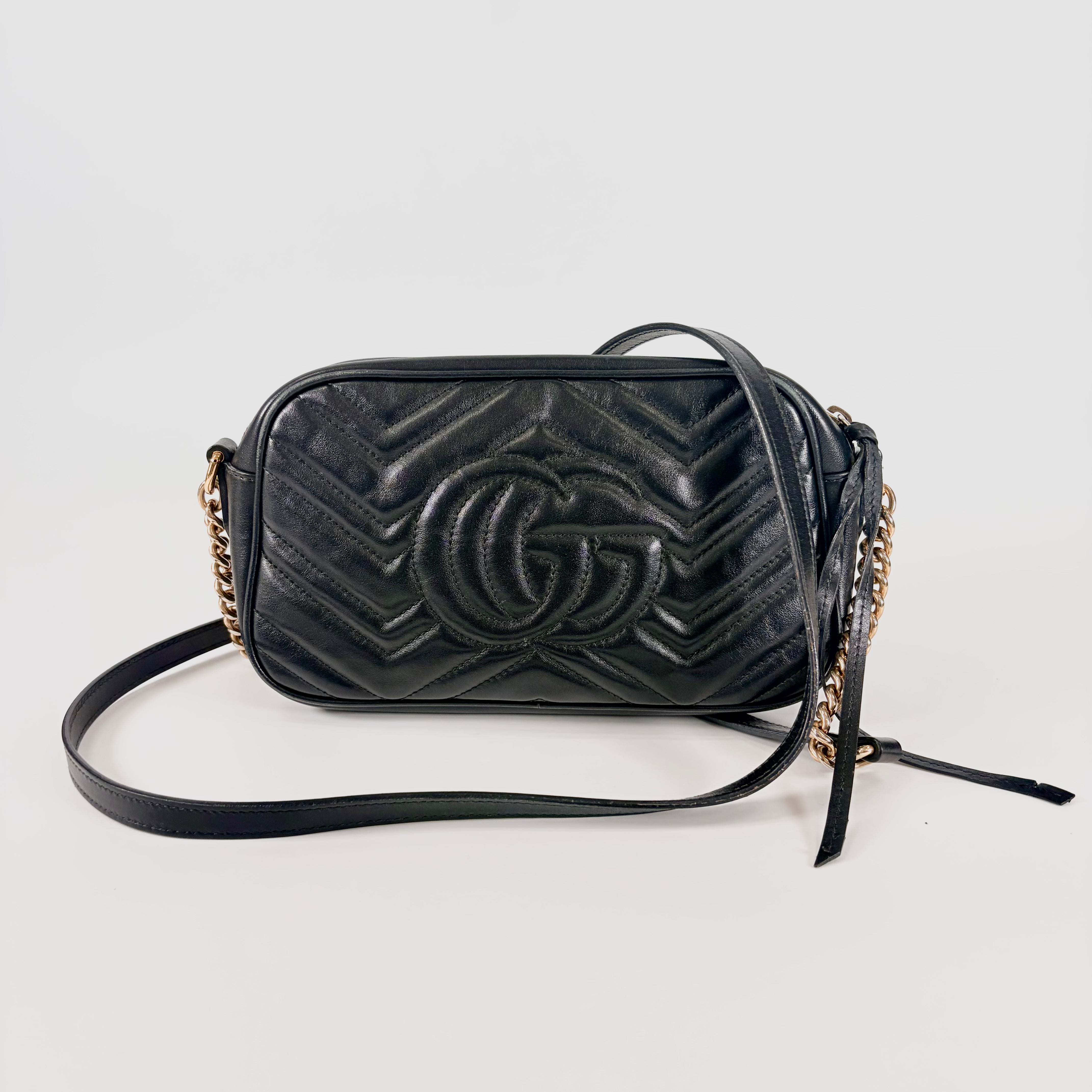 2604 secondhand GUCCI 447632 Shoulder bag / Crossbody Bag