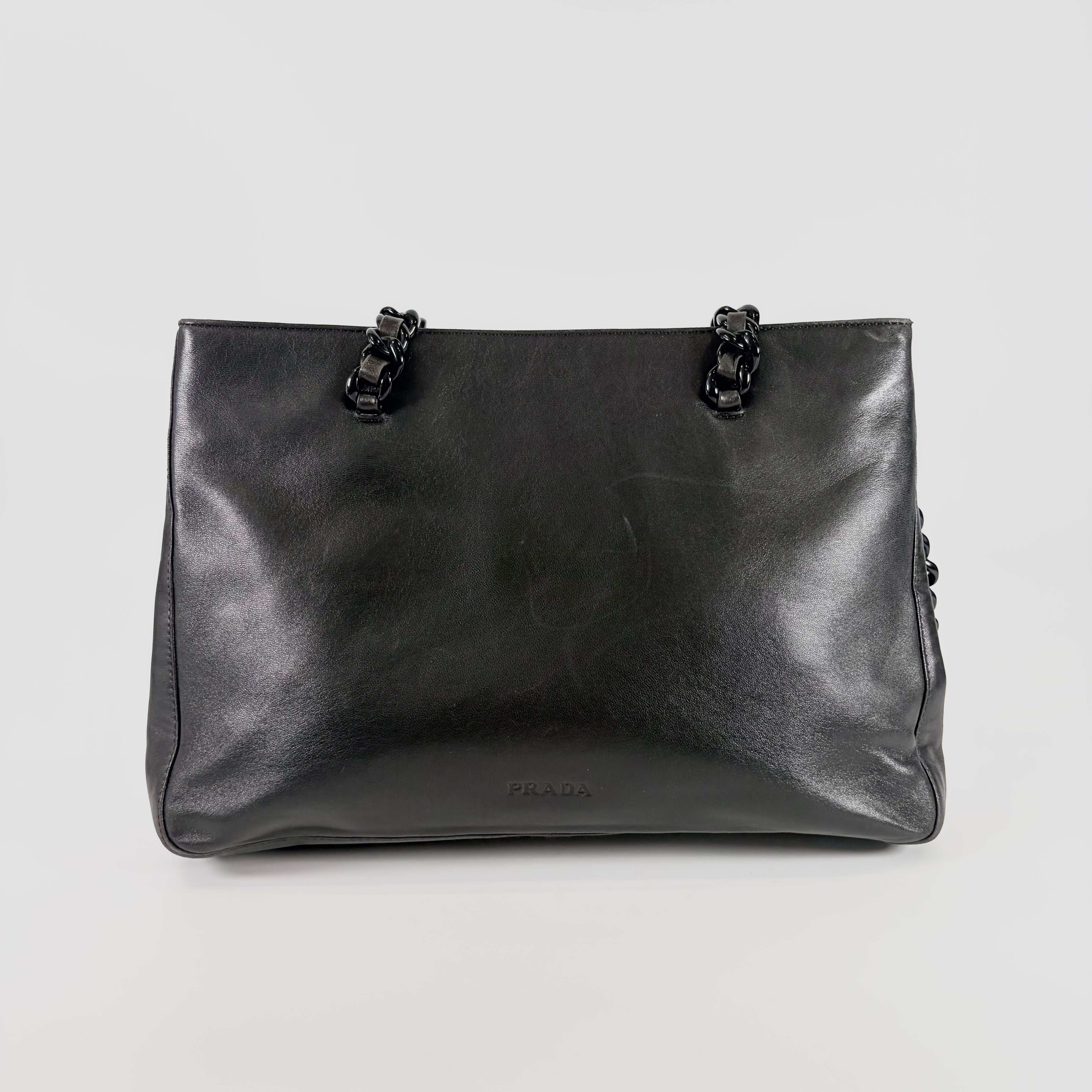 2604 secondhand PRADA Plastic chain Tote black