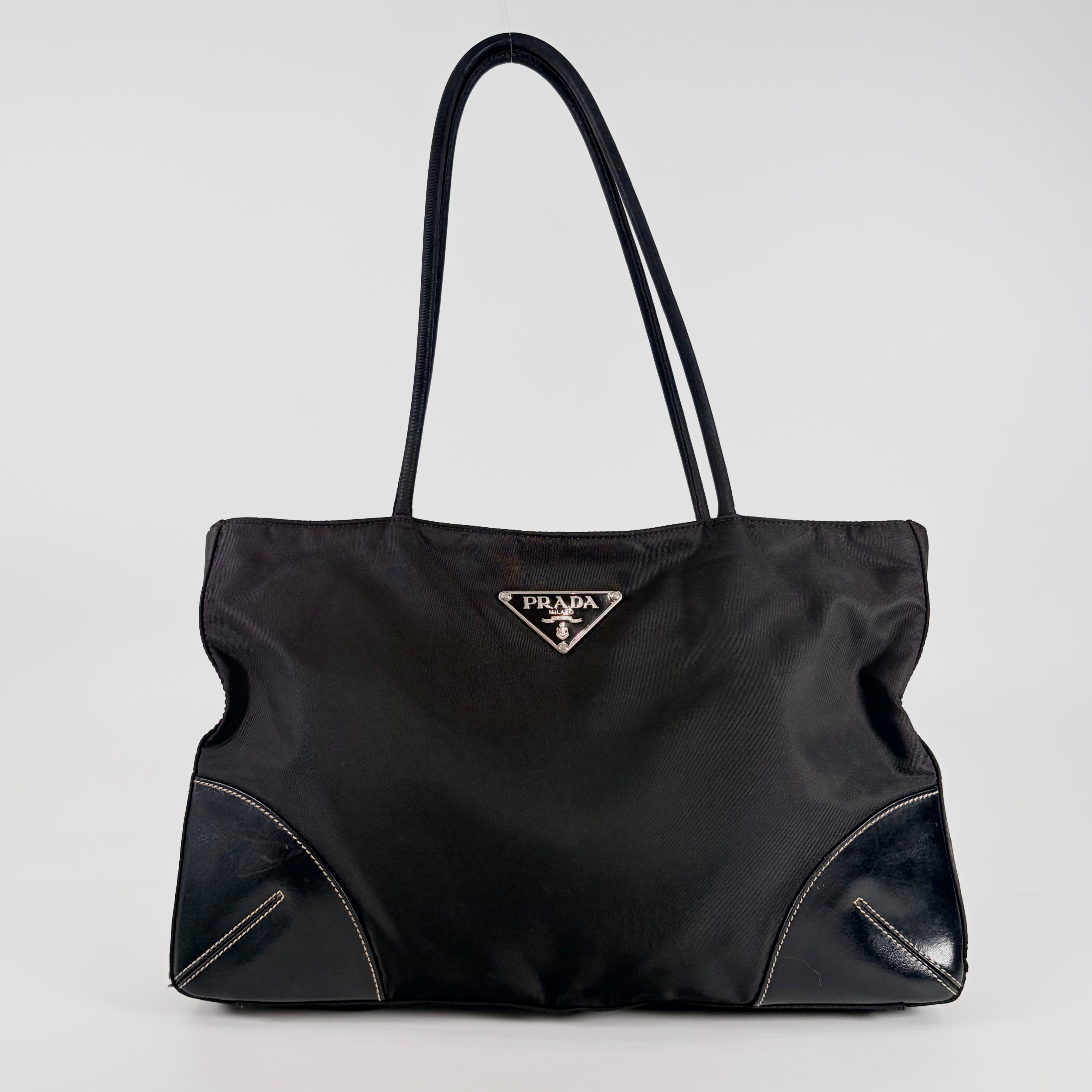 2604 secondhand PRADA calf × nylon hand black