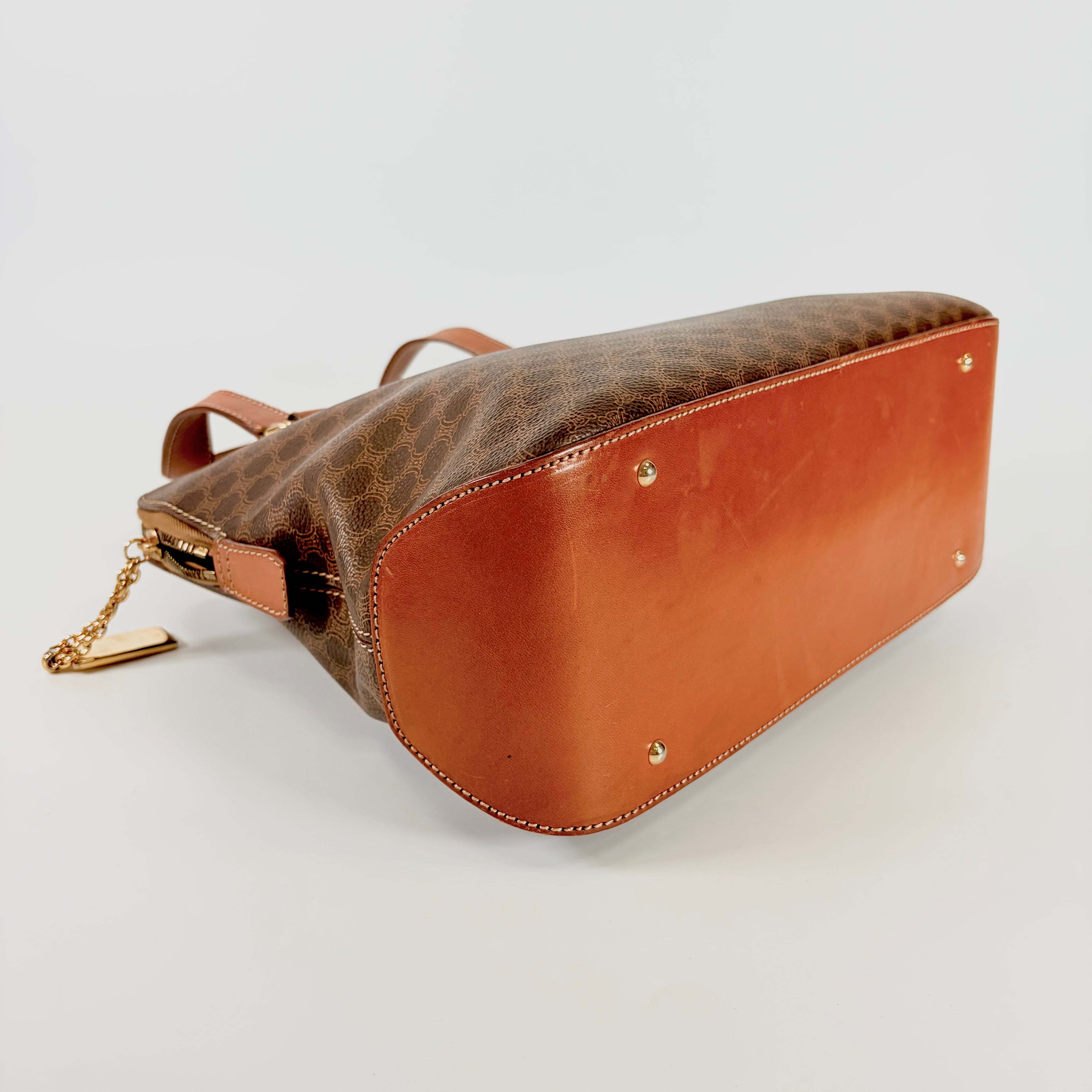 2606 secondhand CELINE Macadam 2Way bag