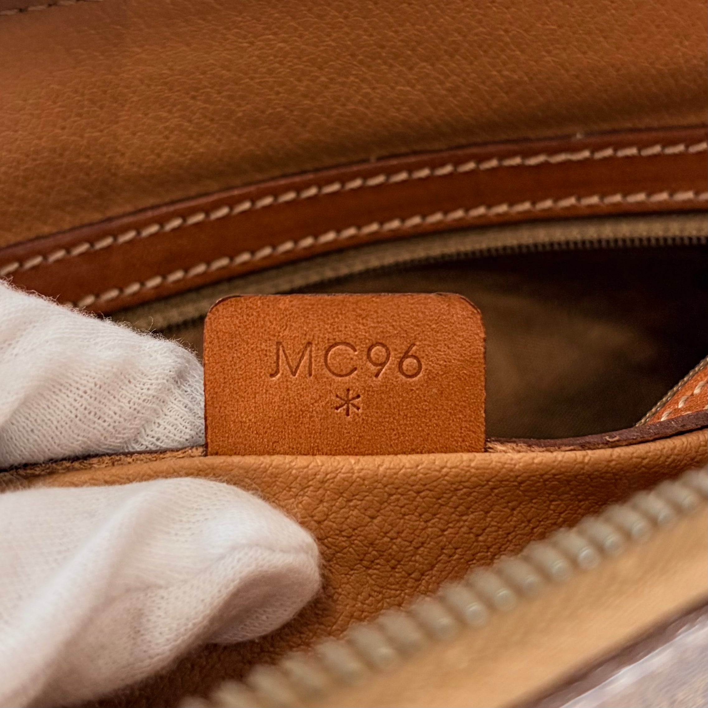 2606 secondhand CELINE Macadam 2Way bag
