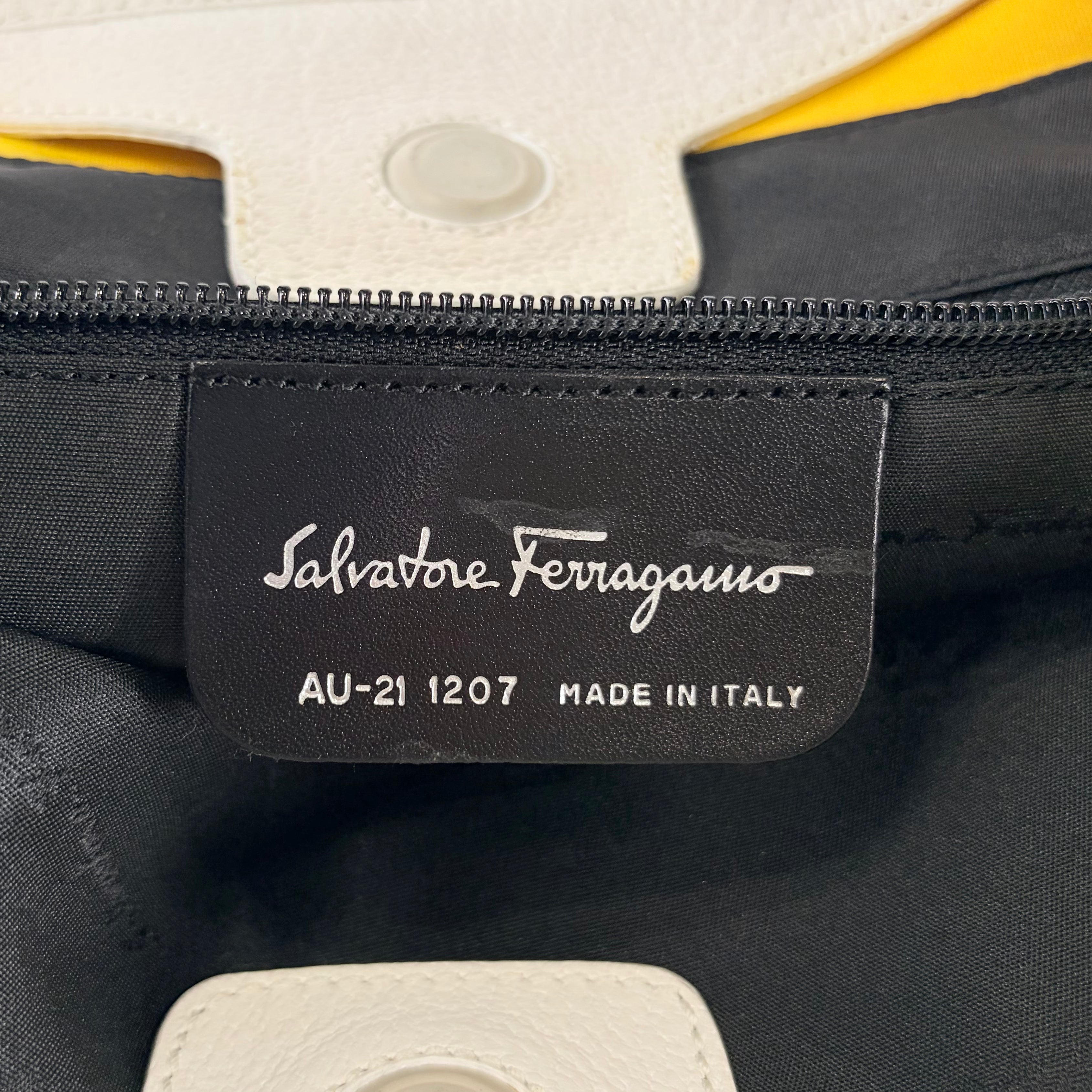 2606 secondhand Ferragamo Tote Bag