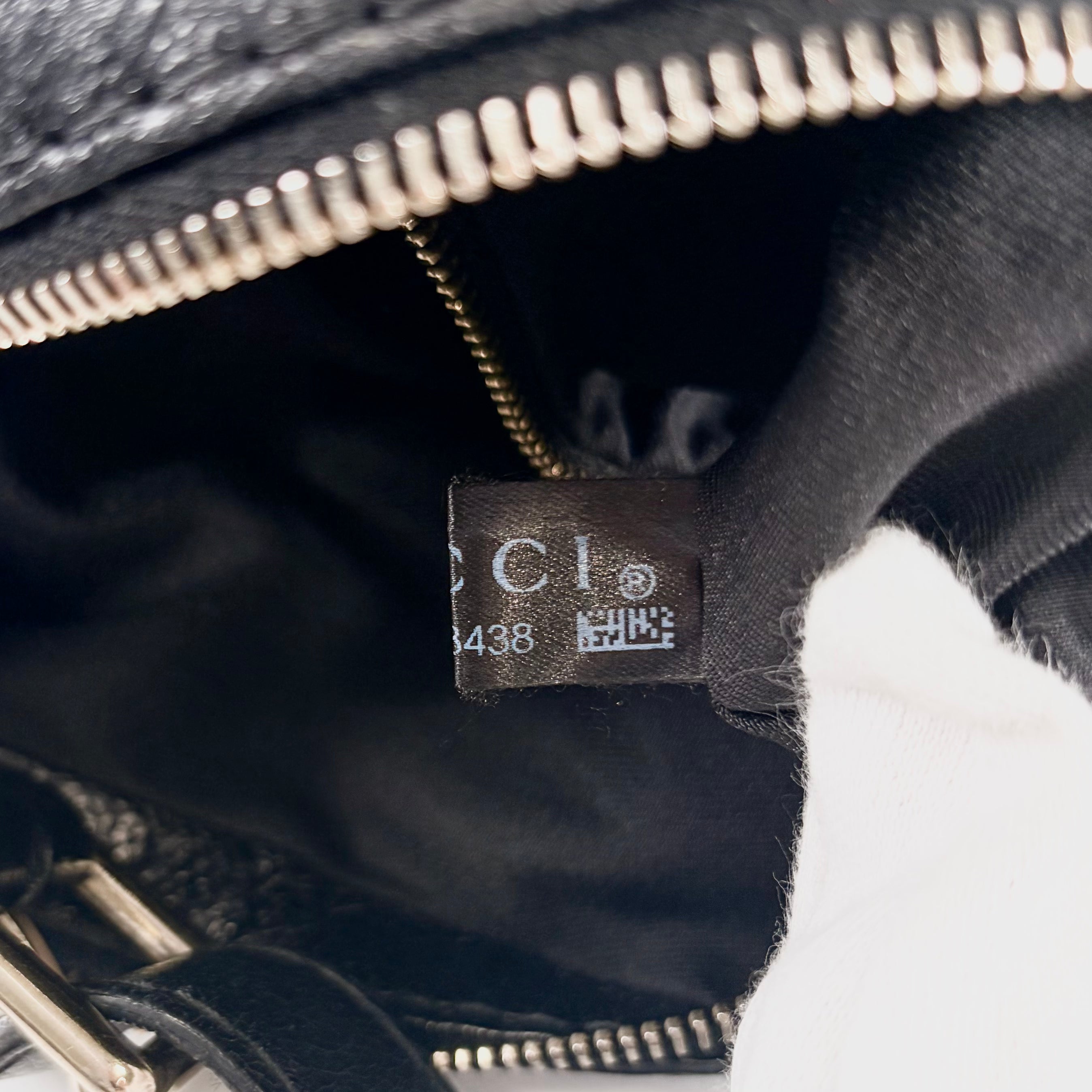 2604 secondhand GUCCI Shoulder bag GG Pattern canvas black
