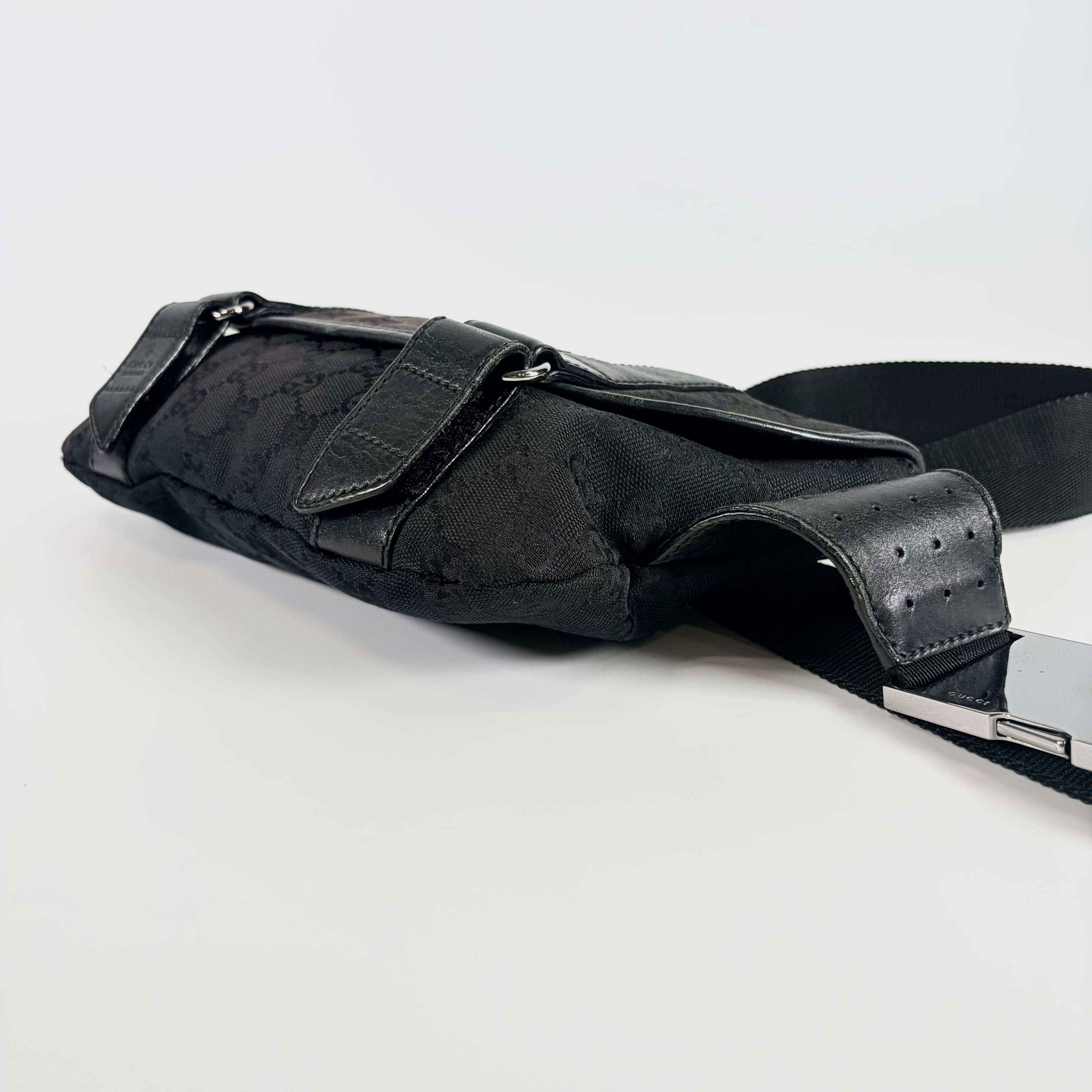 2604 secondhand GUCCI 145851 Body Bag / Waist Bag