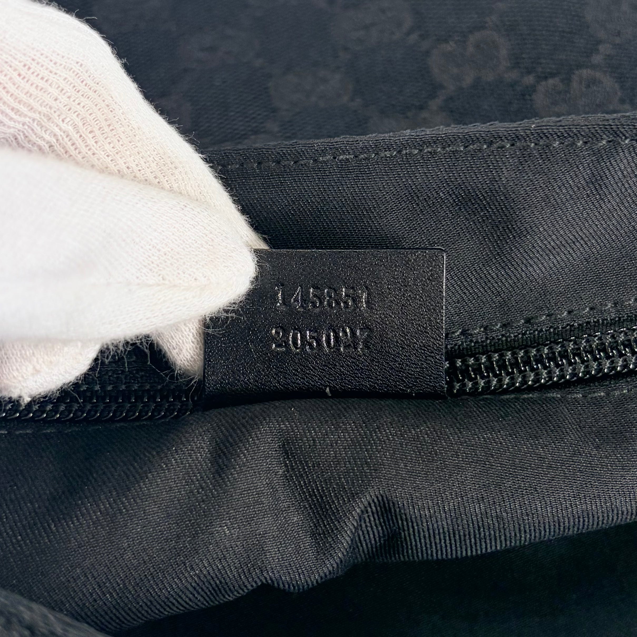 2604 secondhand GUCCI 145851 Body Bag / Waist Bag
