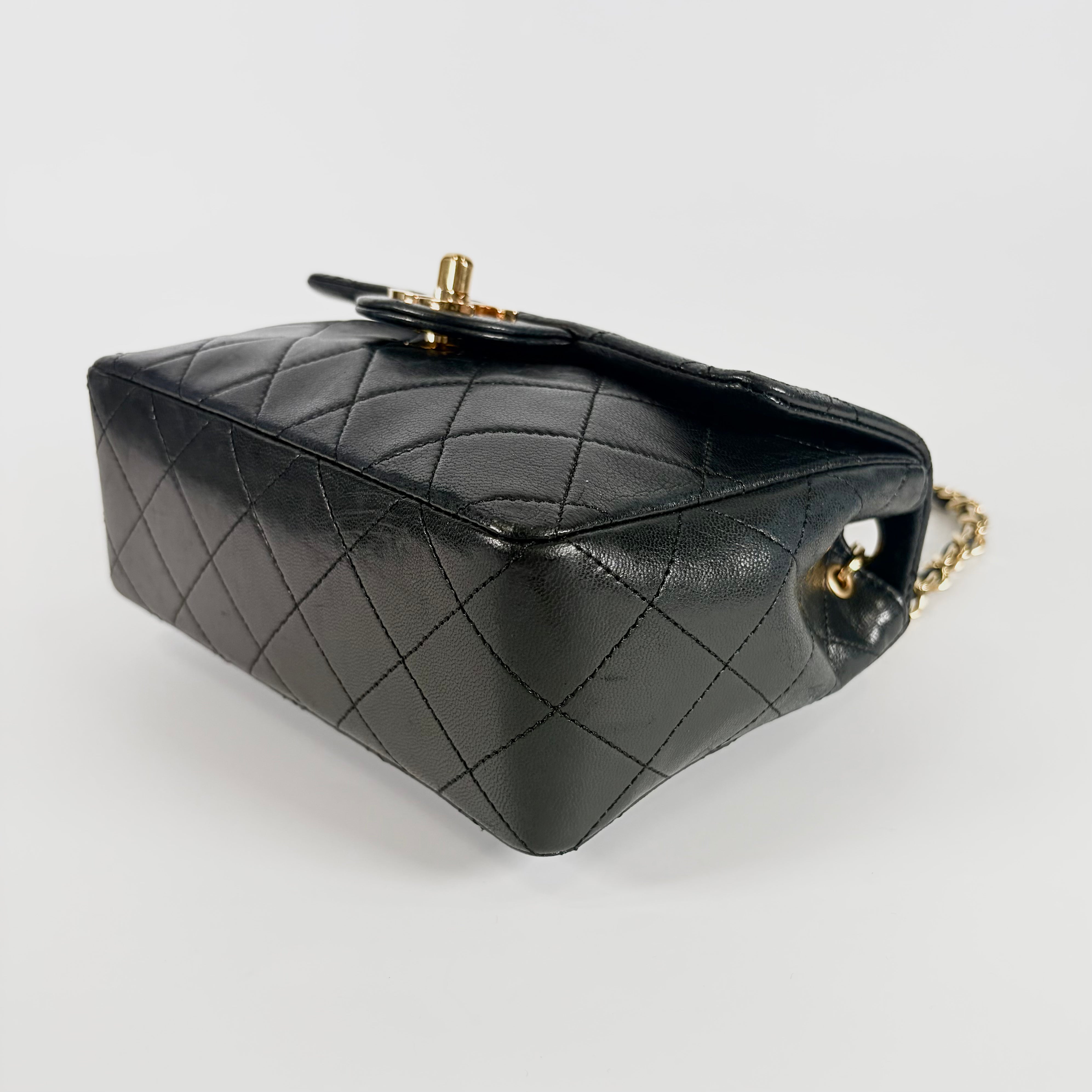 2604 secondhand CHANEL Chain Shoulder Bag