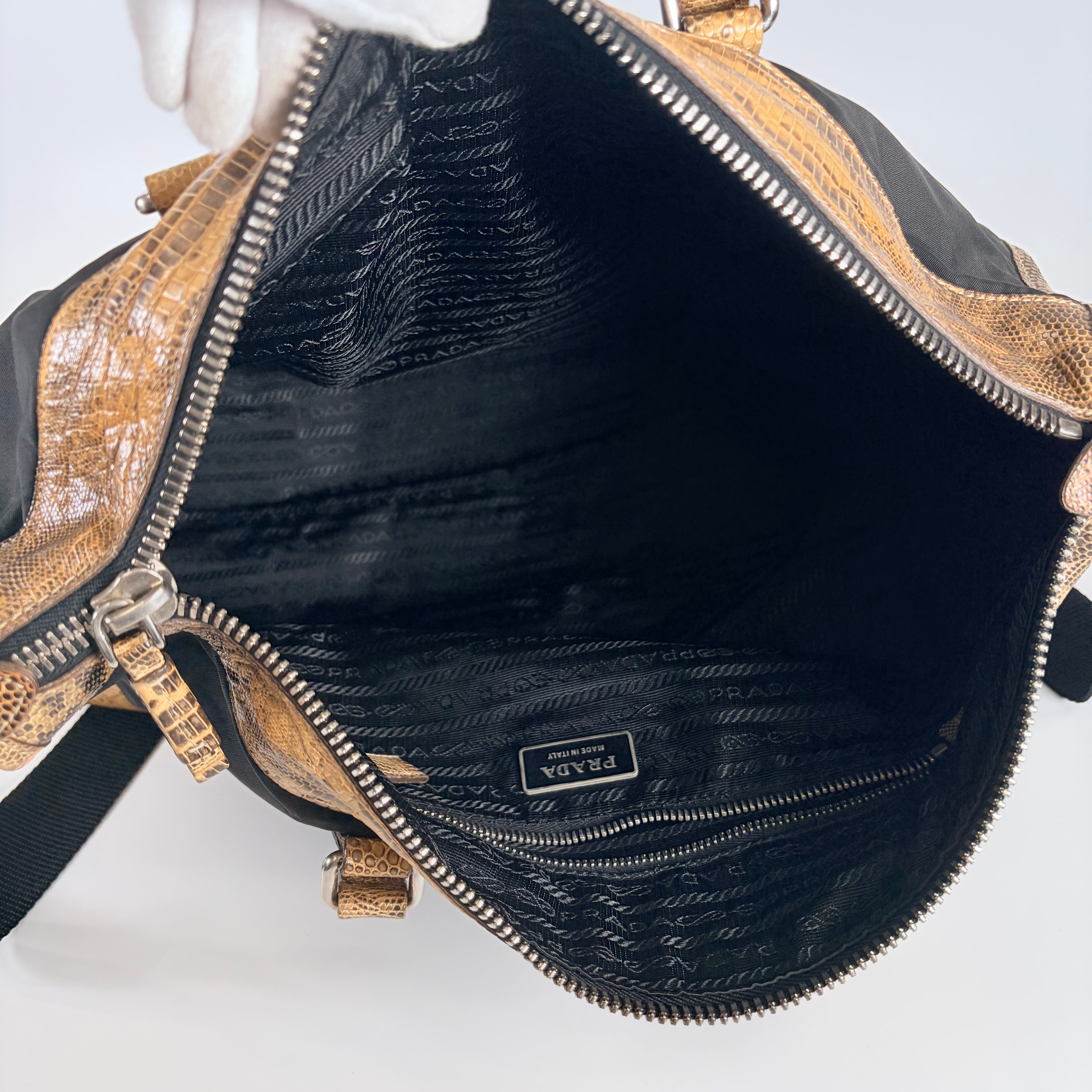 2605 secondhand PRADA nylon 2way bag