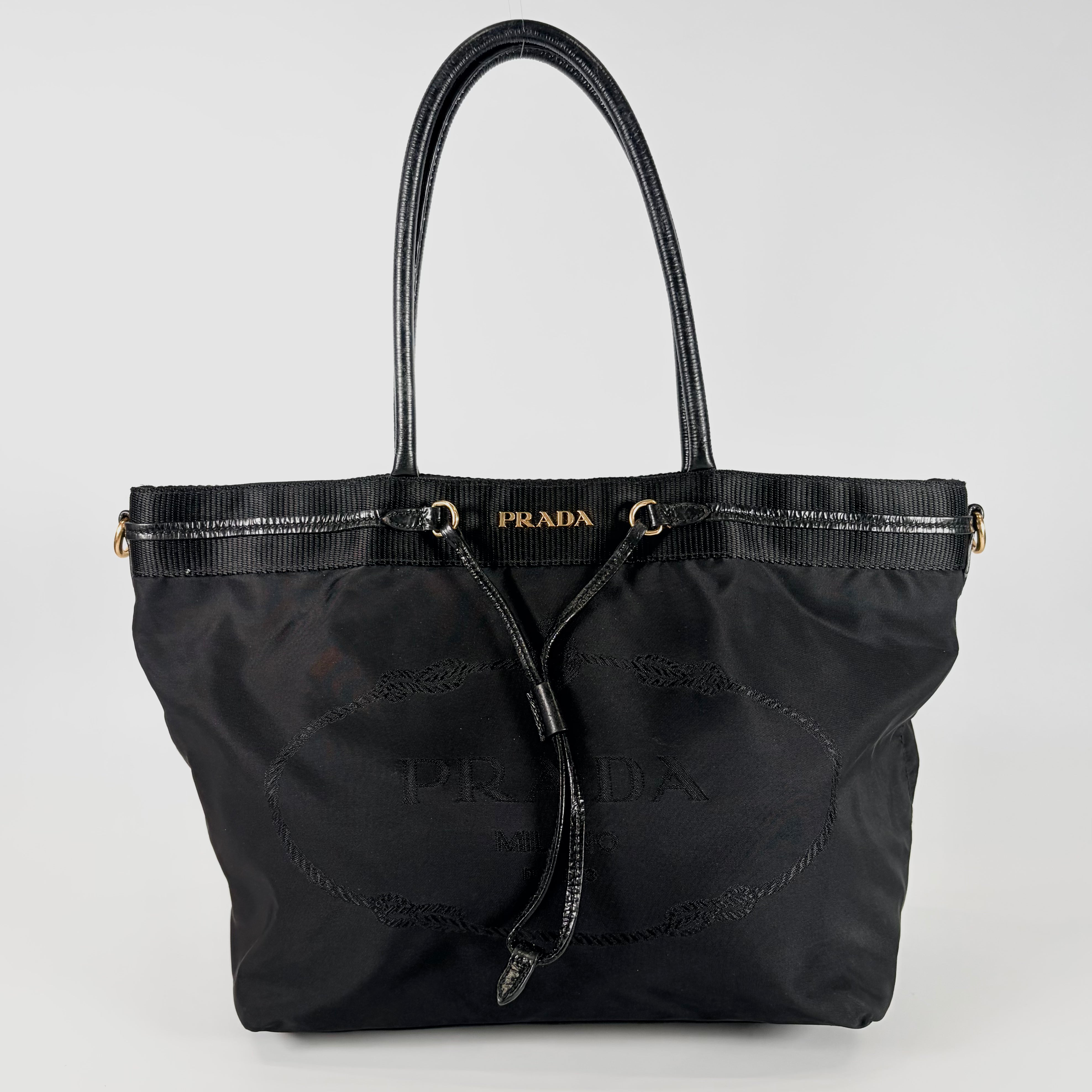 2605 secondhand PRADA Tote