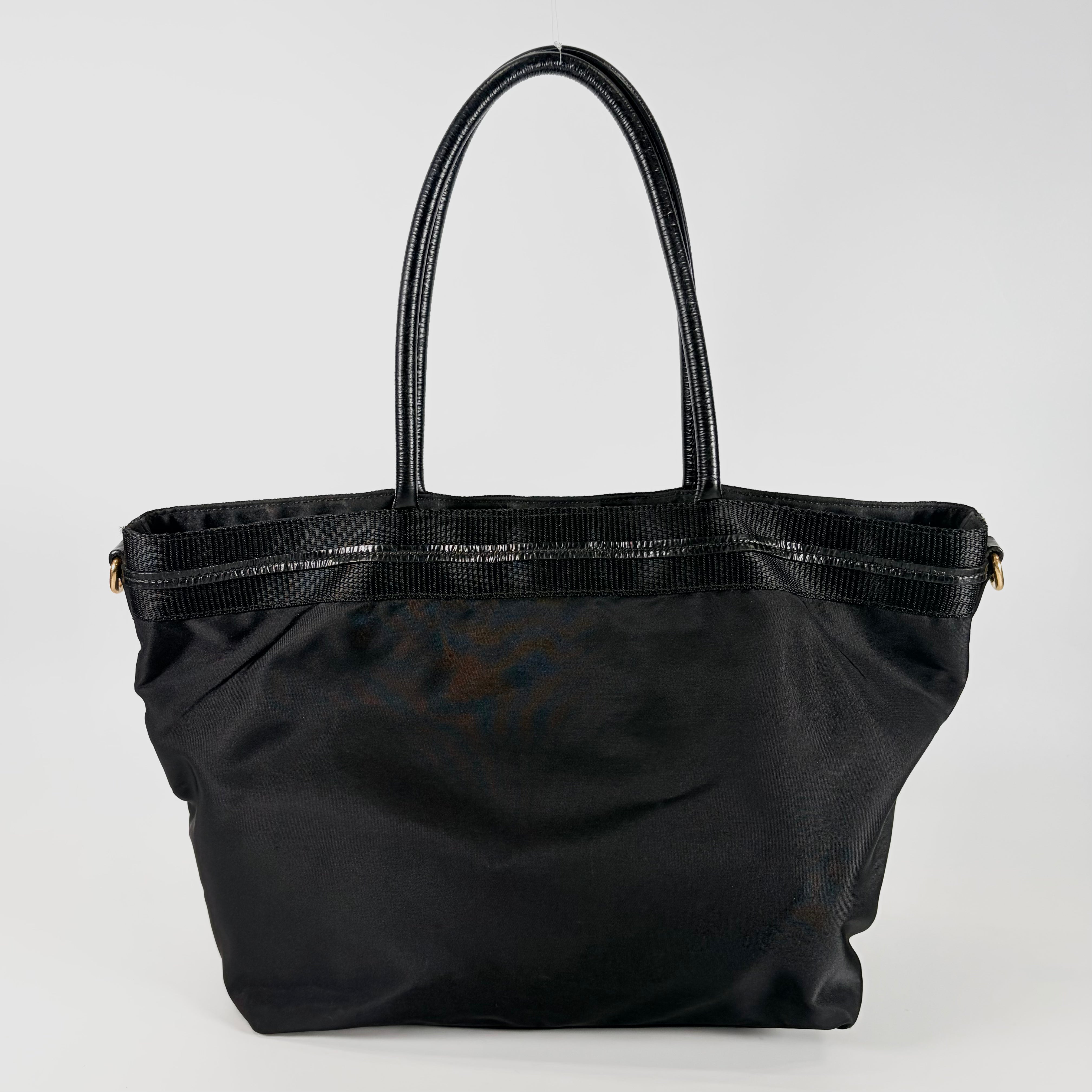 2605 secondhand PRADA Tote