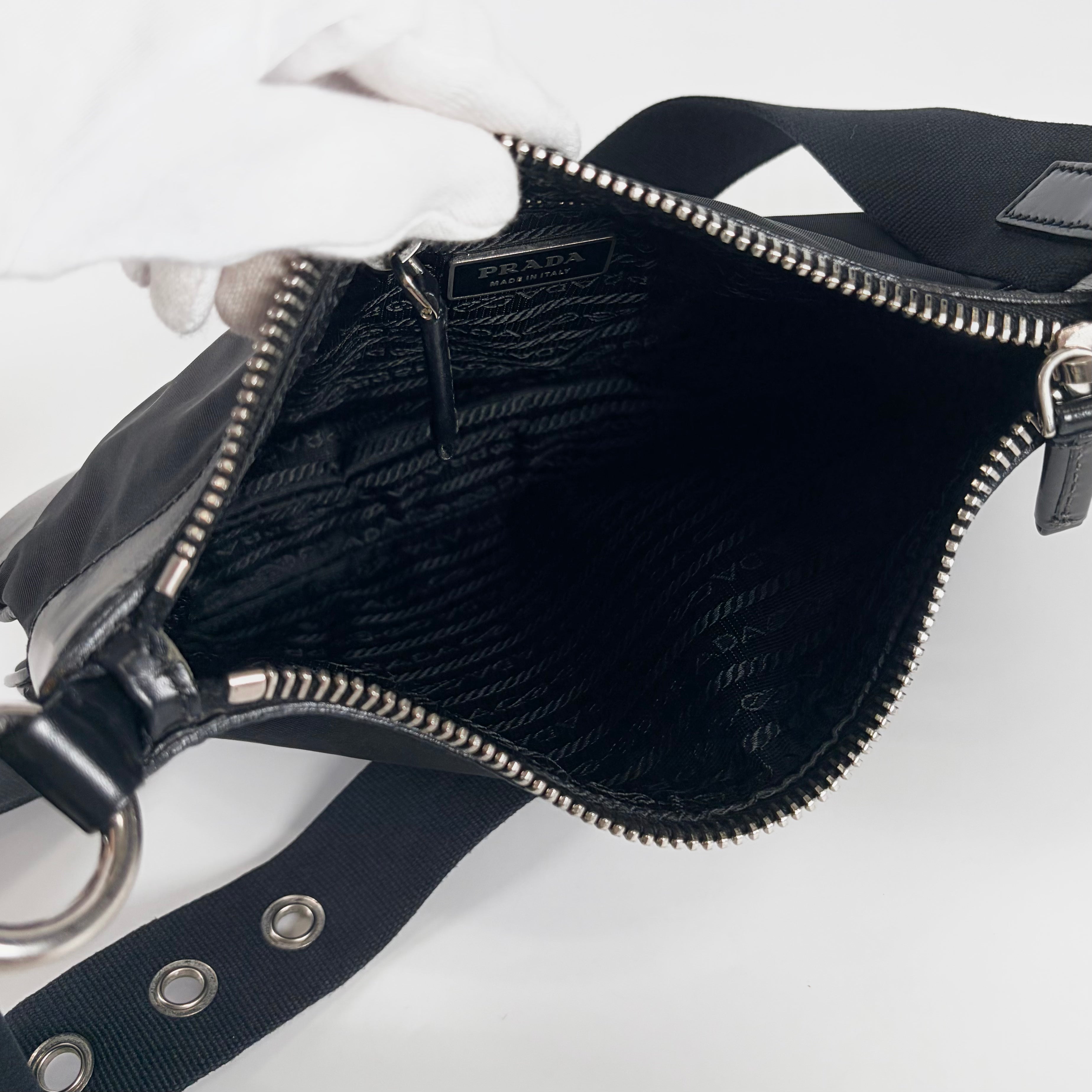 2605 secondhand PRADA Shoulder bag