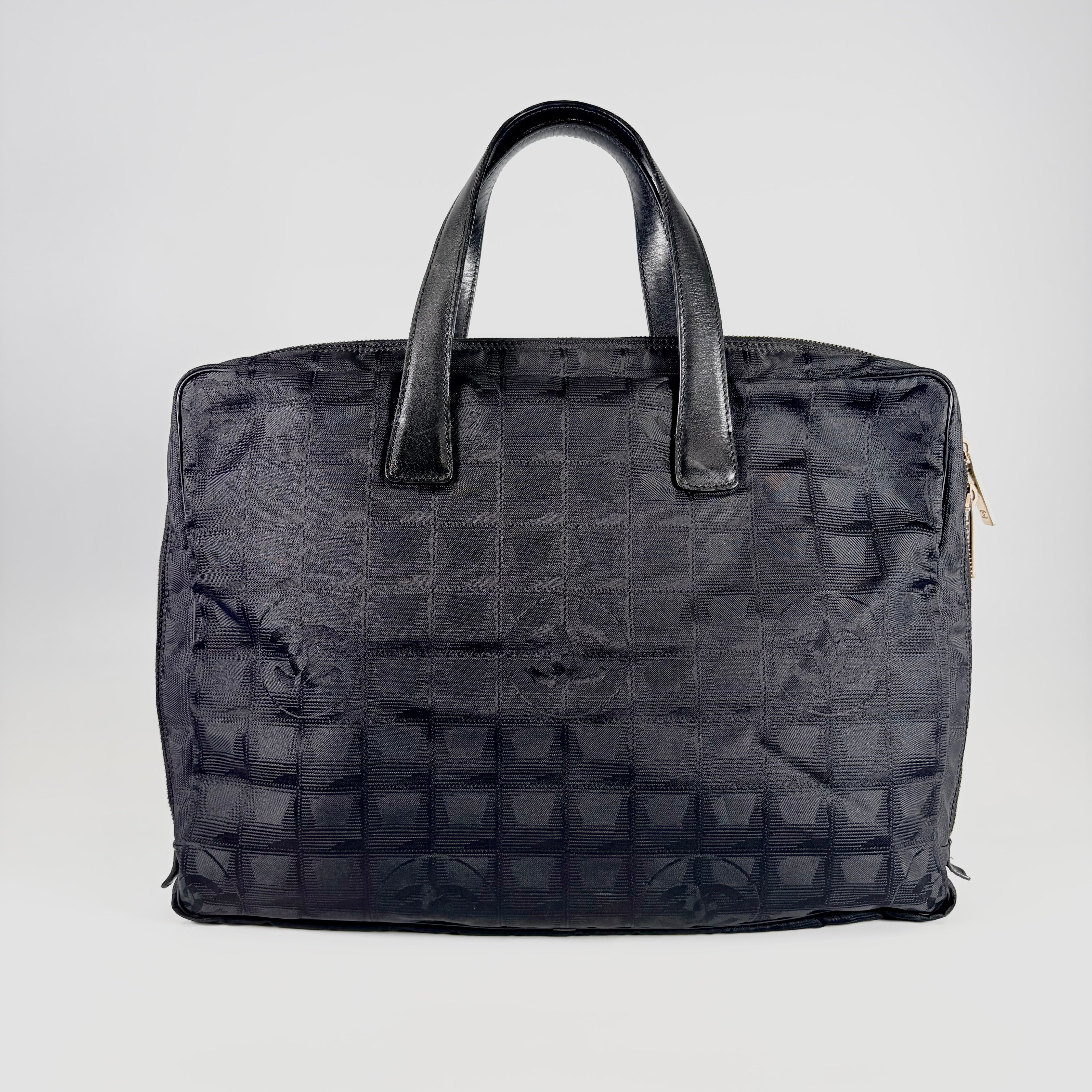 2606 secondhand CHANEL Neutra hand bag