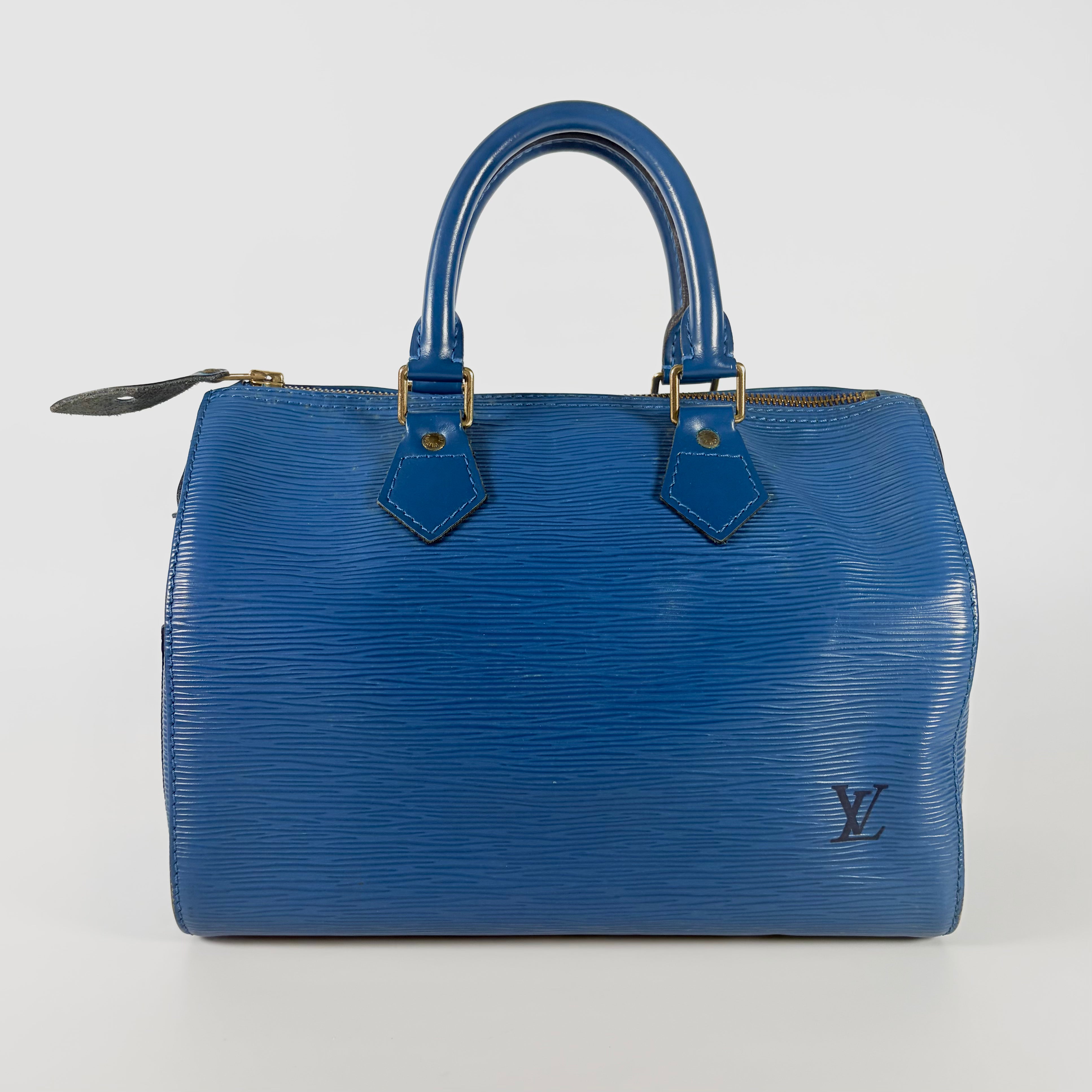 2605 secondhand LV Epi Speedy 30