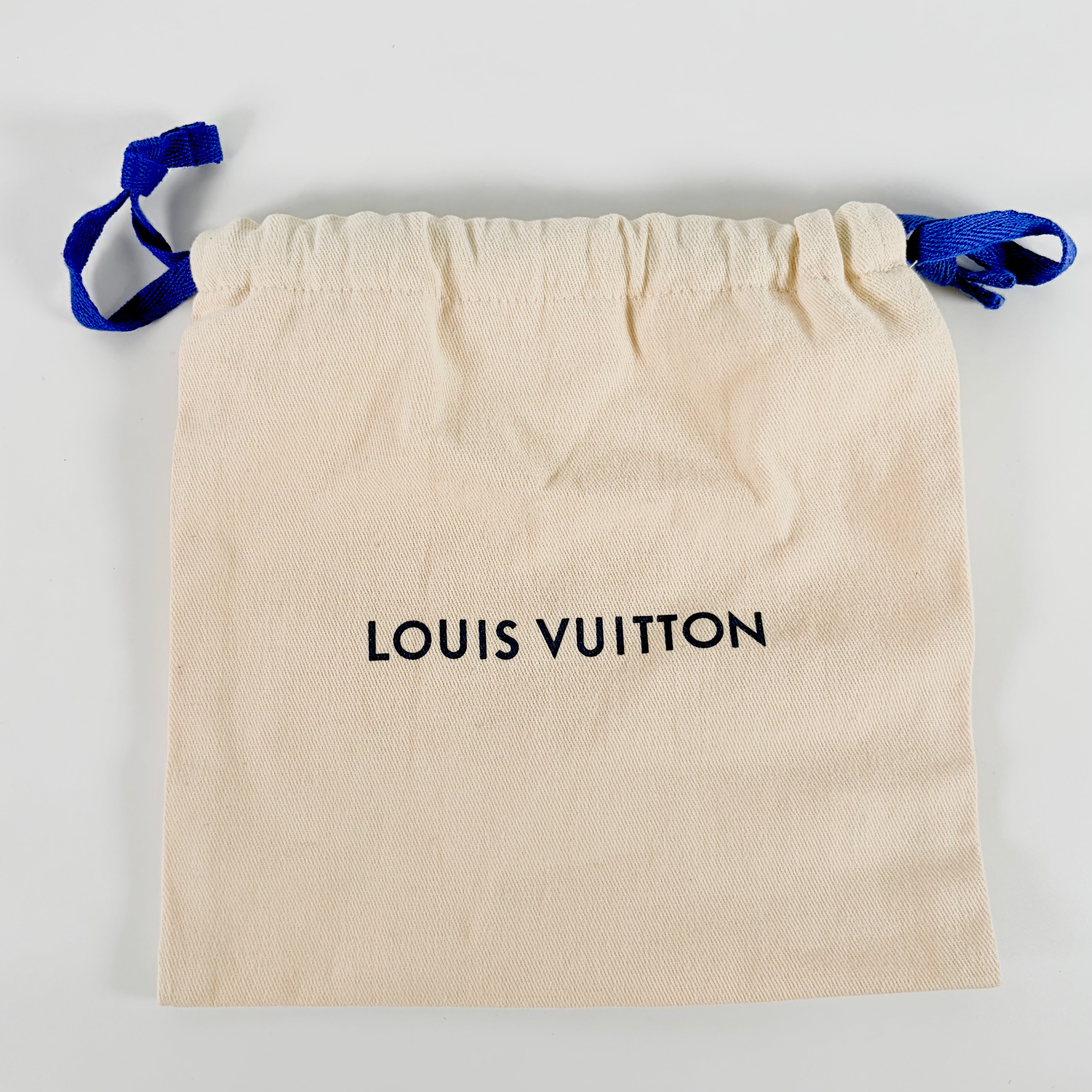 2605 secondhand LV brand bag