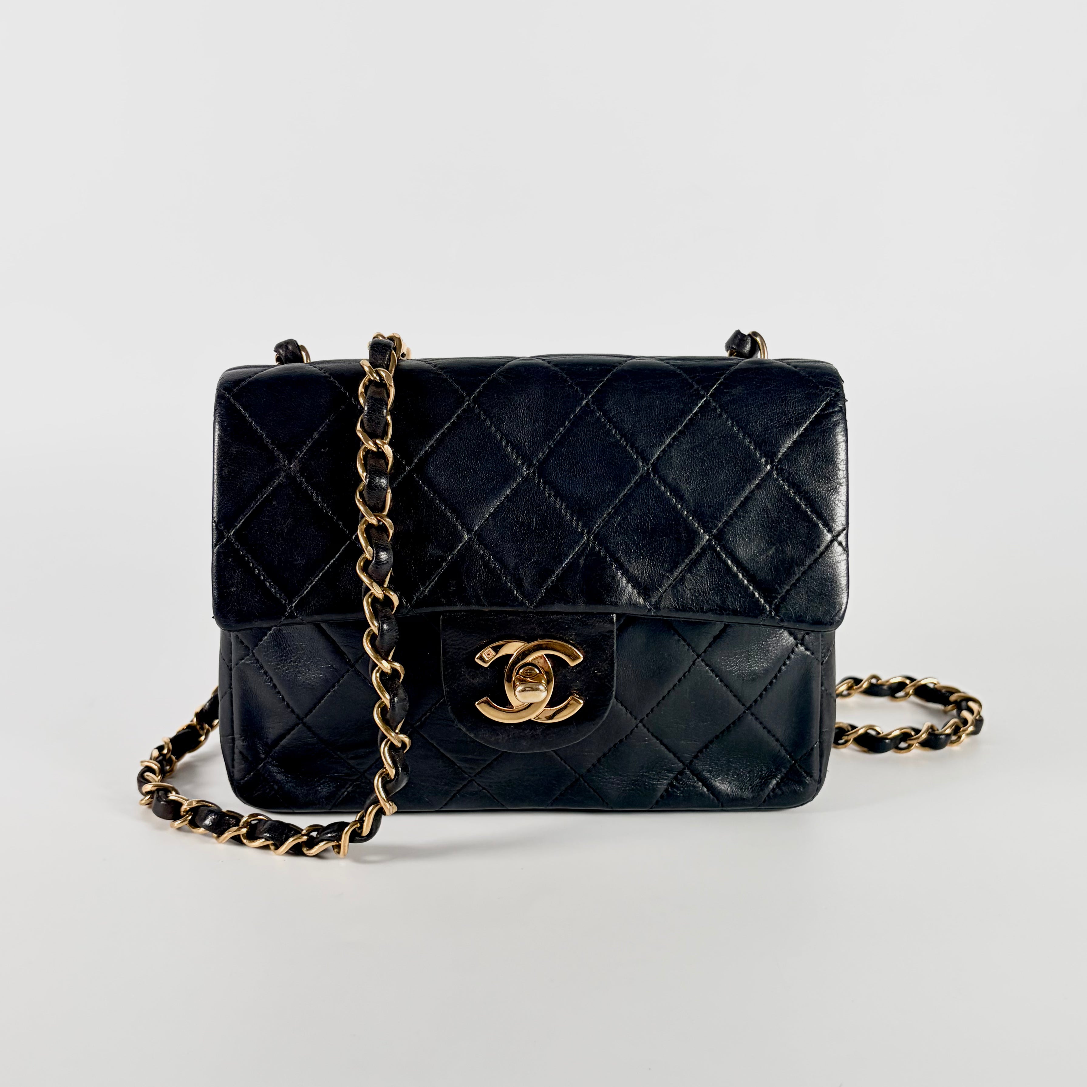 2605 secondhand CHANEL Matelasse Chain Shoulder Bag