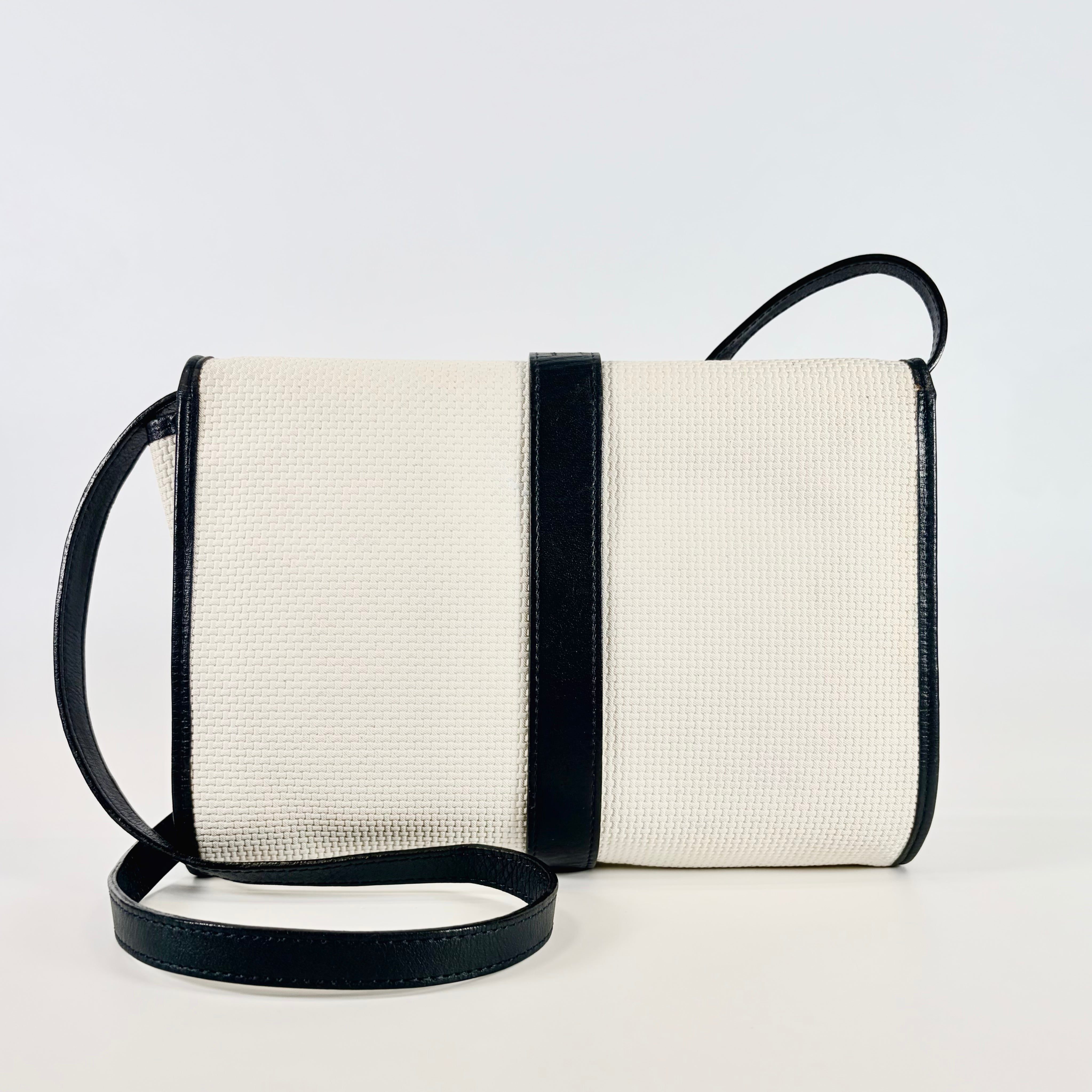 2605 secondhand SAINTLAURENT YSL Shoulder bag