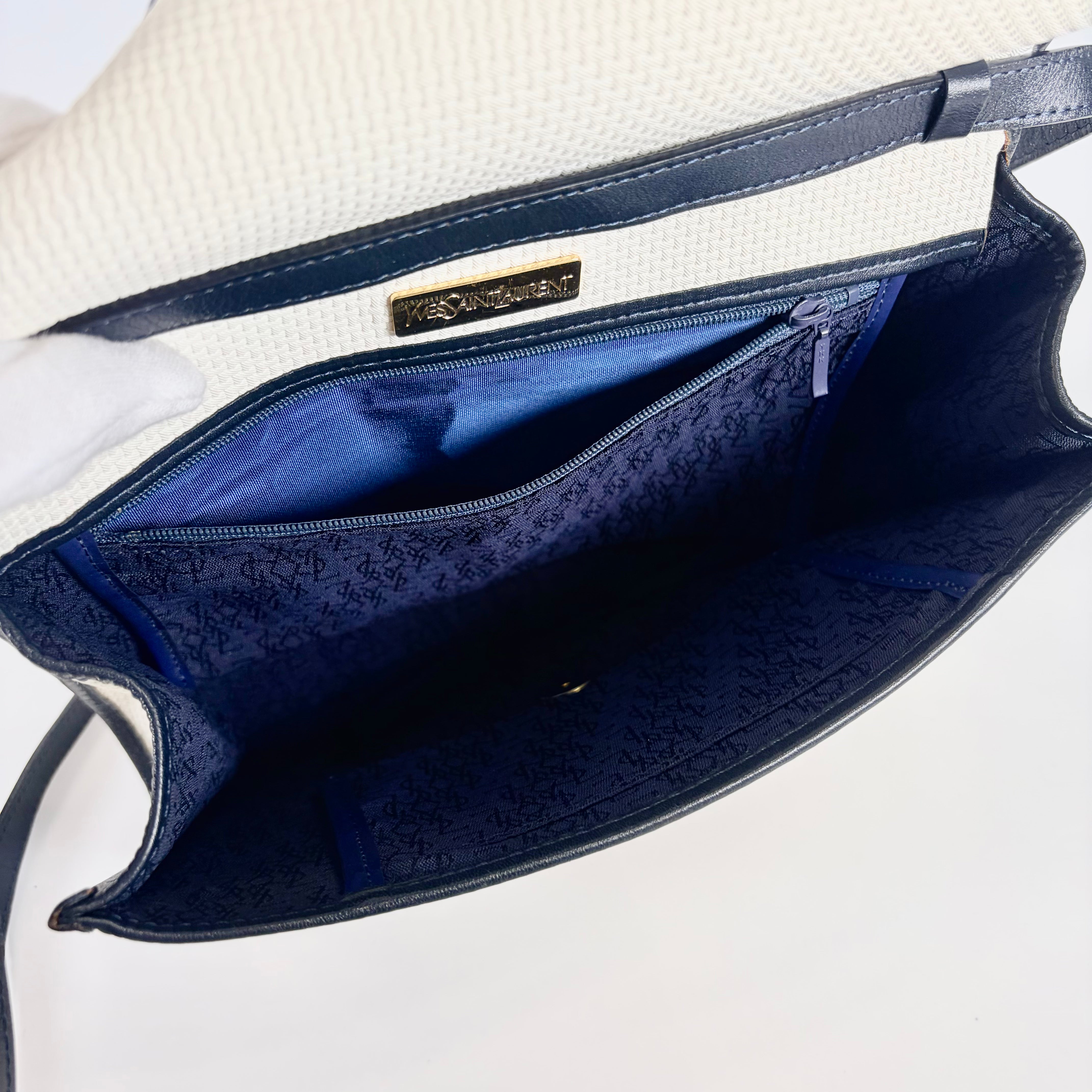2605 secondhand SAINTLAURENT YSL Shoulder bag