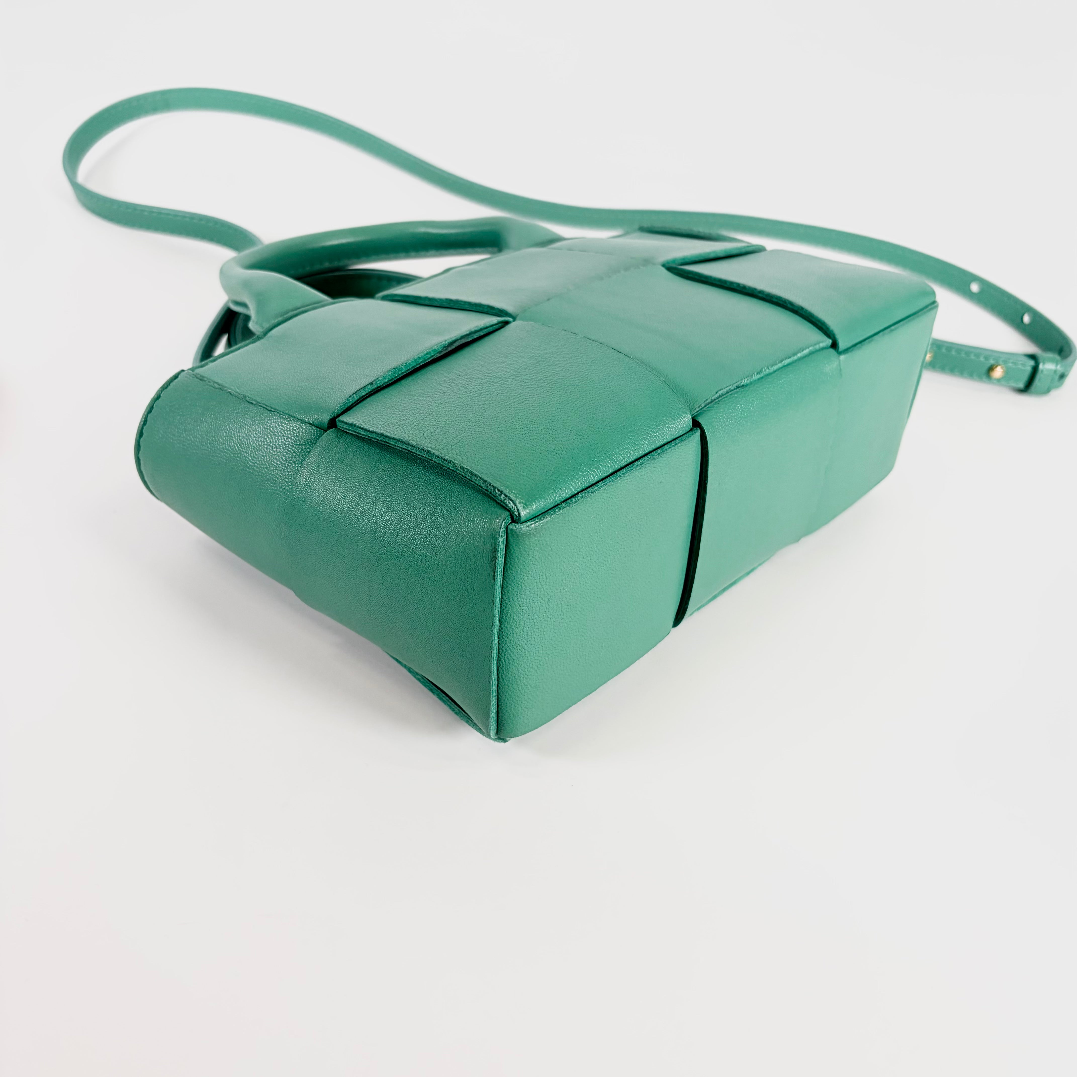 2605 secondhand BOTTEGAVENETA Arco green