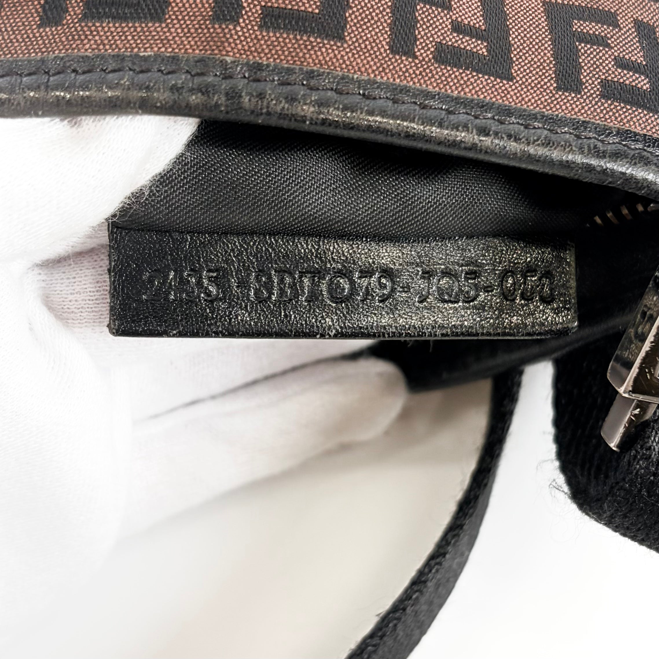 2605 secondhand FENDI Zucchino Shoulder bag