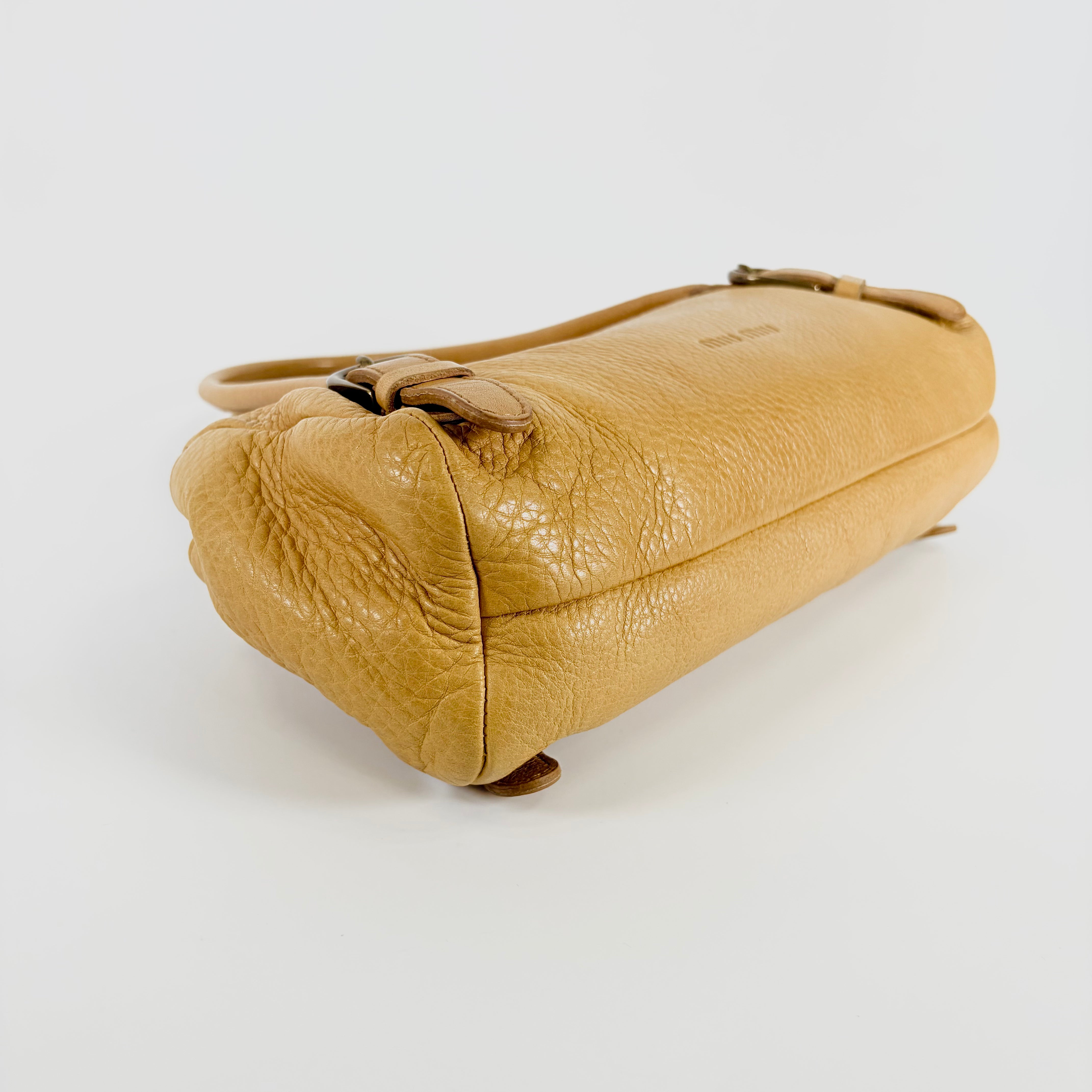 2605 secondhand MIUMIU hand bag