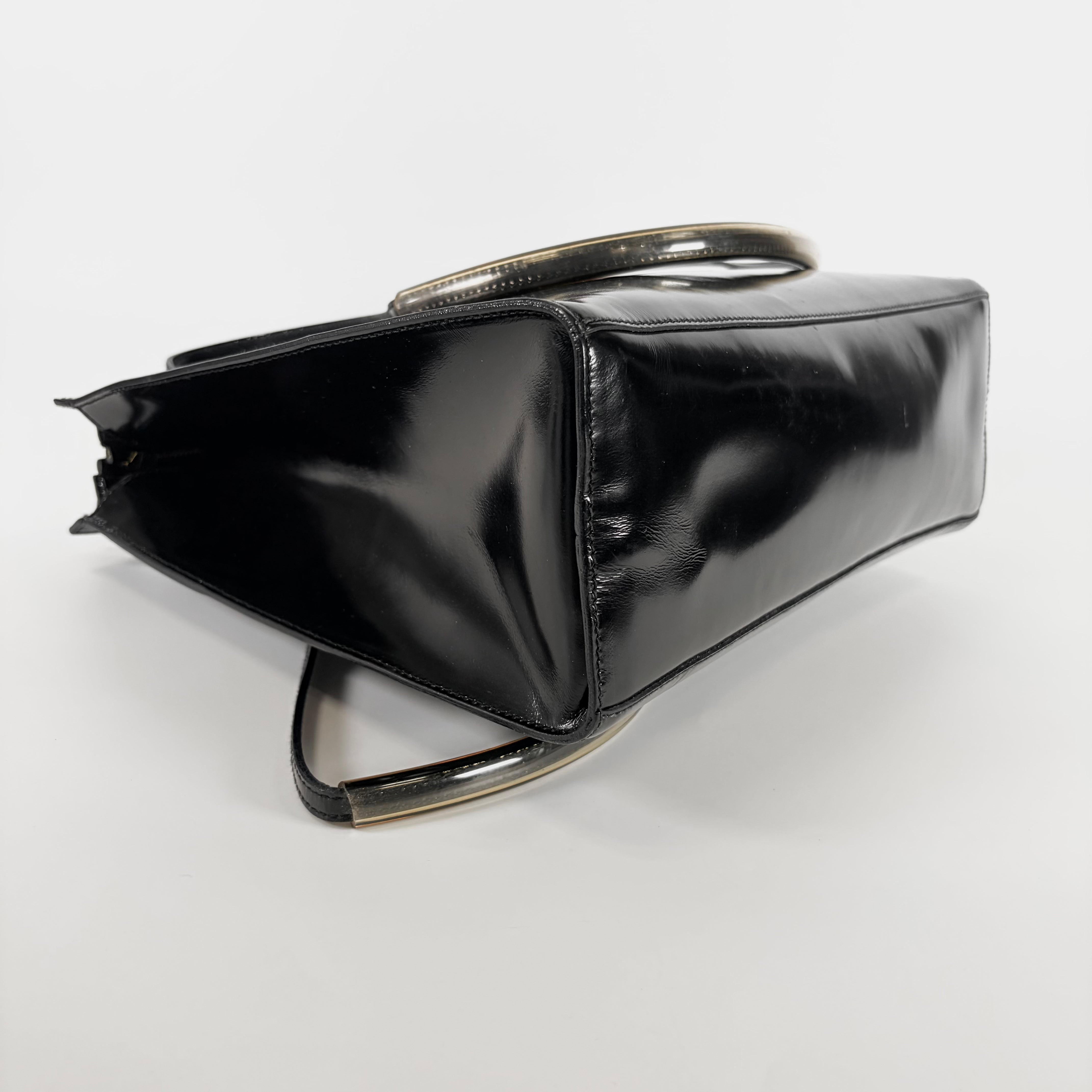2606 secondhand Ferragamo patent hand bag