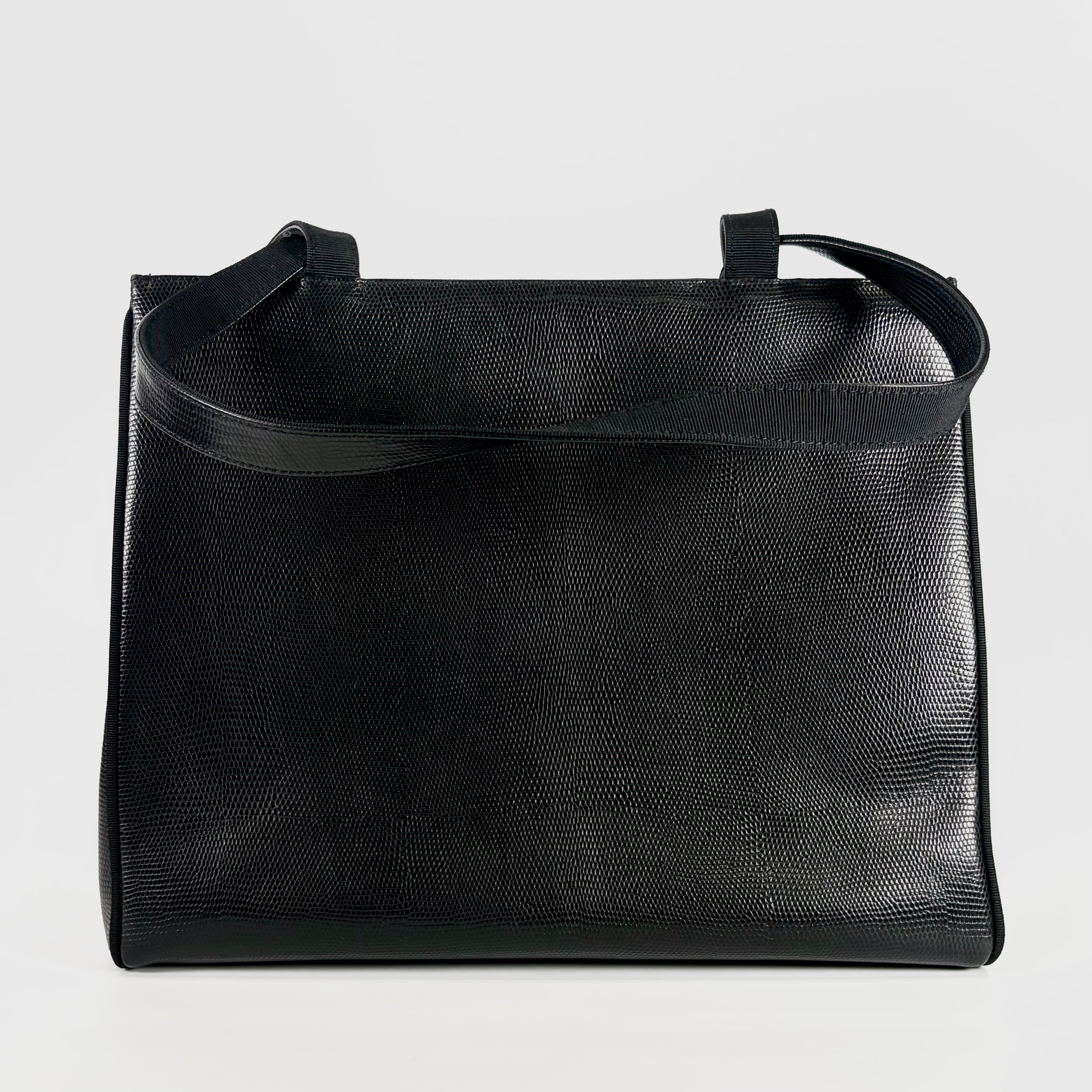2606 secondhand Ferragamo Shoulder bag