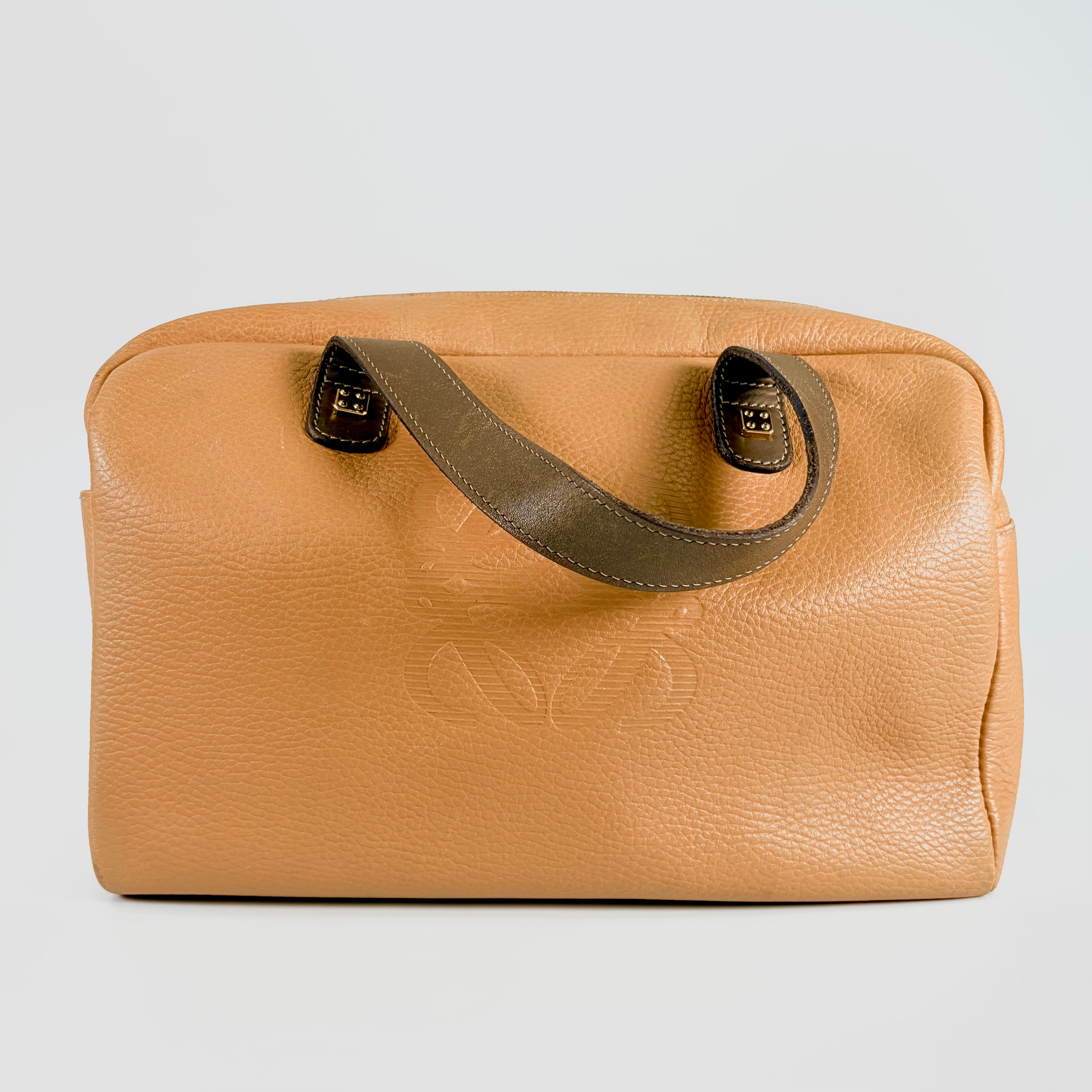 2606 secondhand LOEWE hand bag