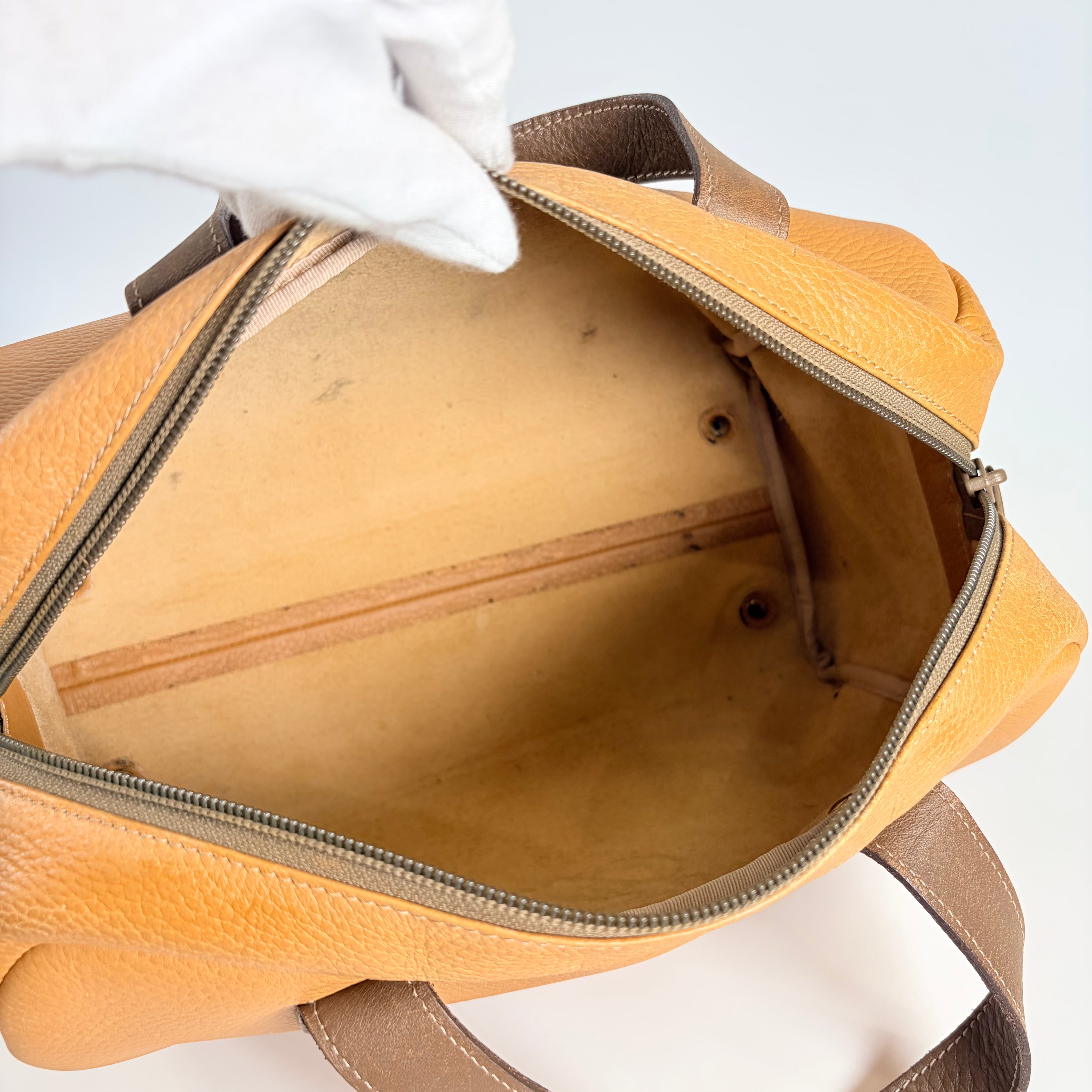2606 secondhand LOEWE hand bag
