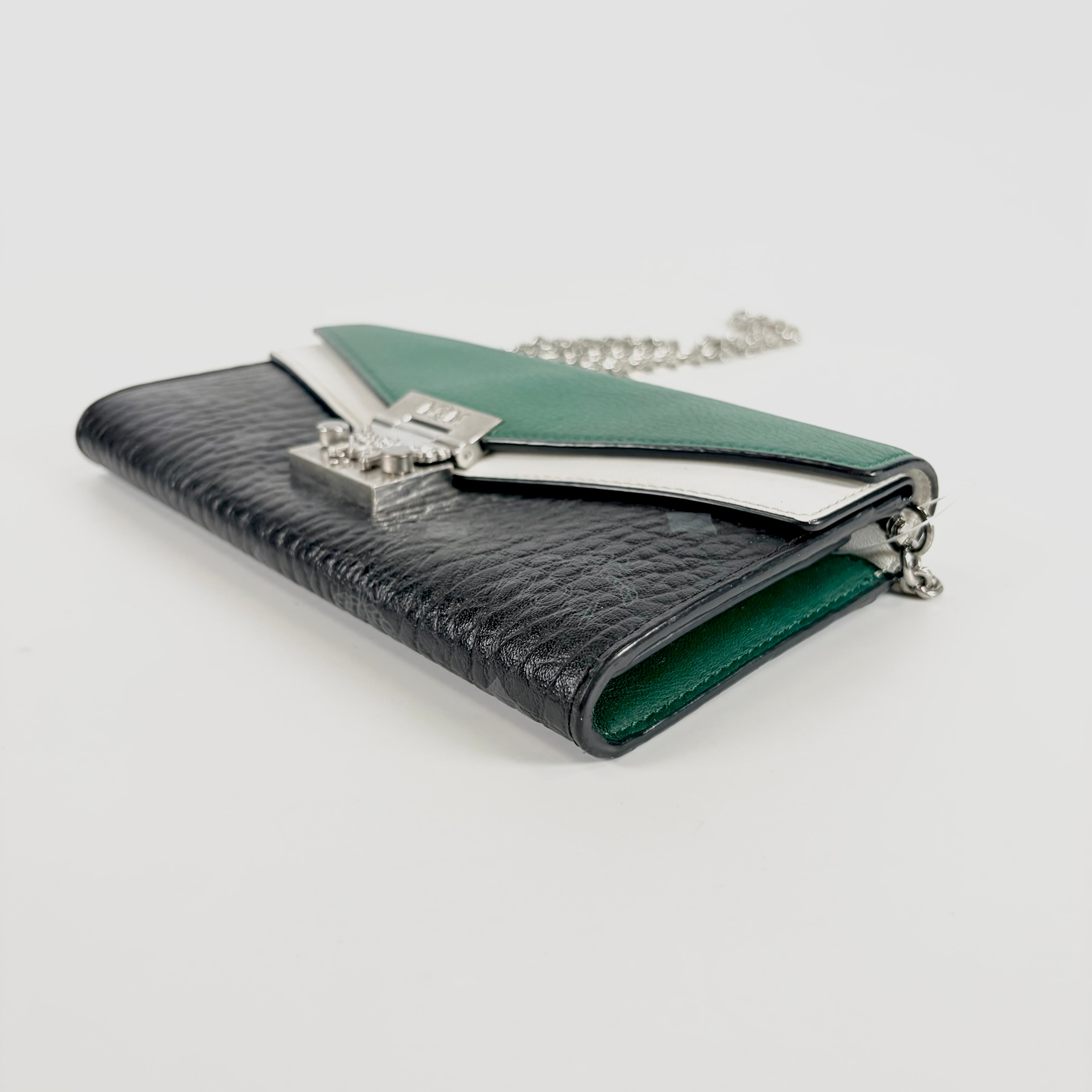 2607 secondhand MCM Chain Wallet